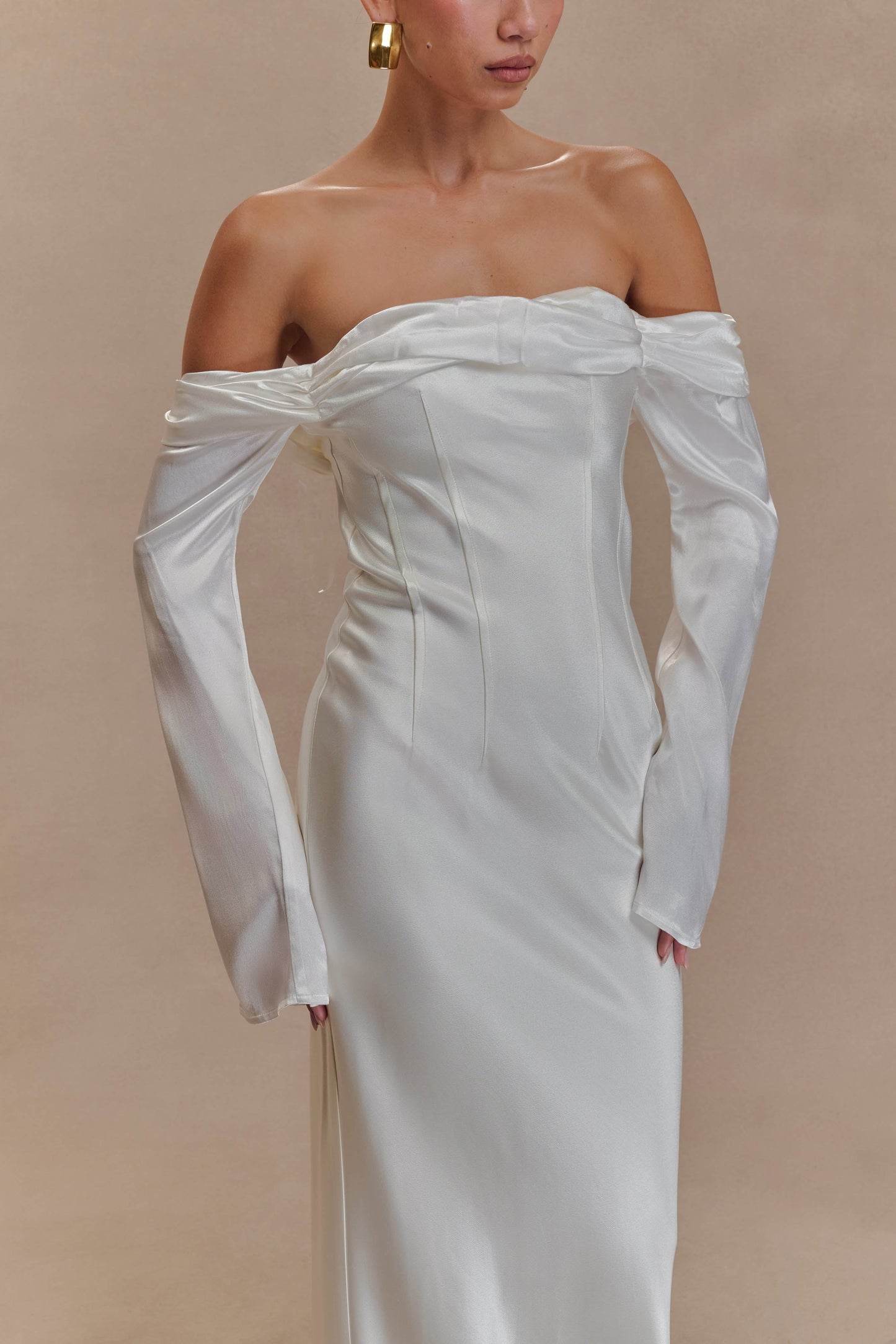 Robe Maxi Giselle à Manches Décolletées et Col Chaudron - Blanc