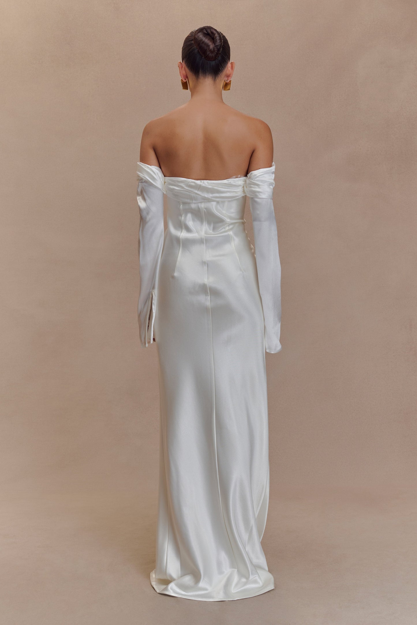 Robe Maxi Giselle à Manches Décolletées et Col Chaudron - Blanc