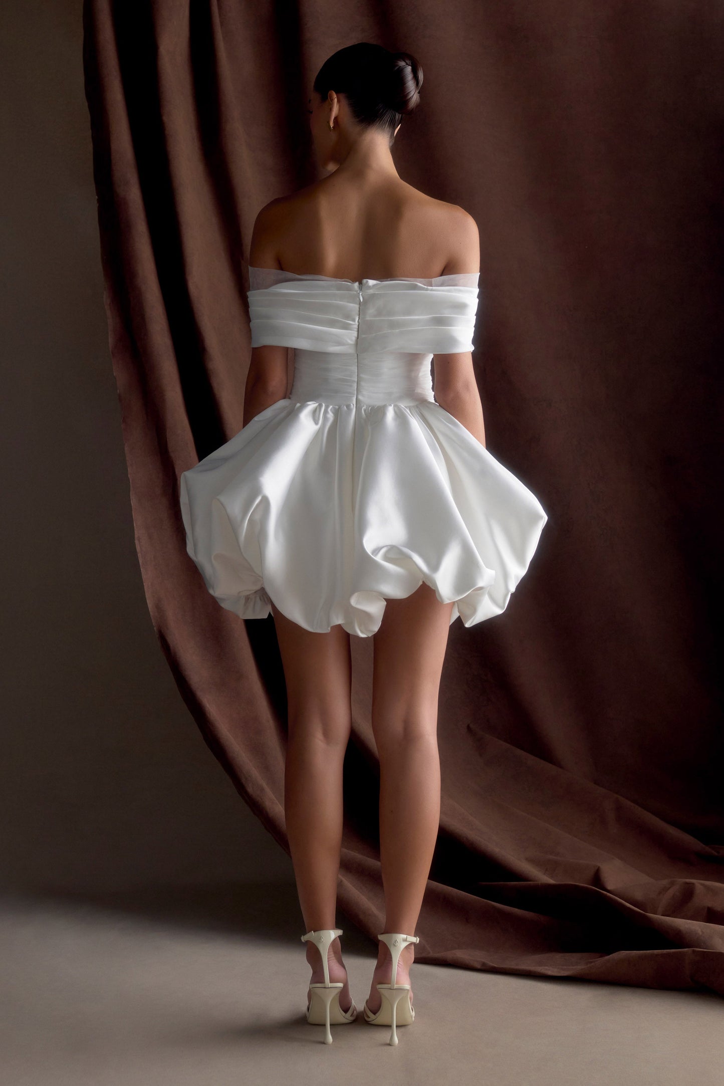 Robe mini Lauretta à épaules dénudées - Blanche