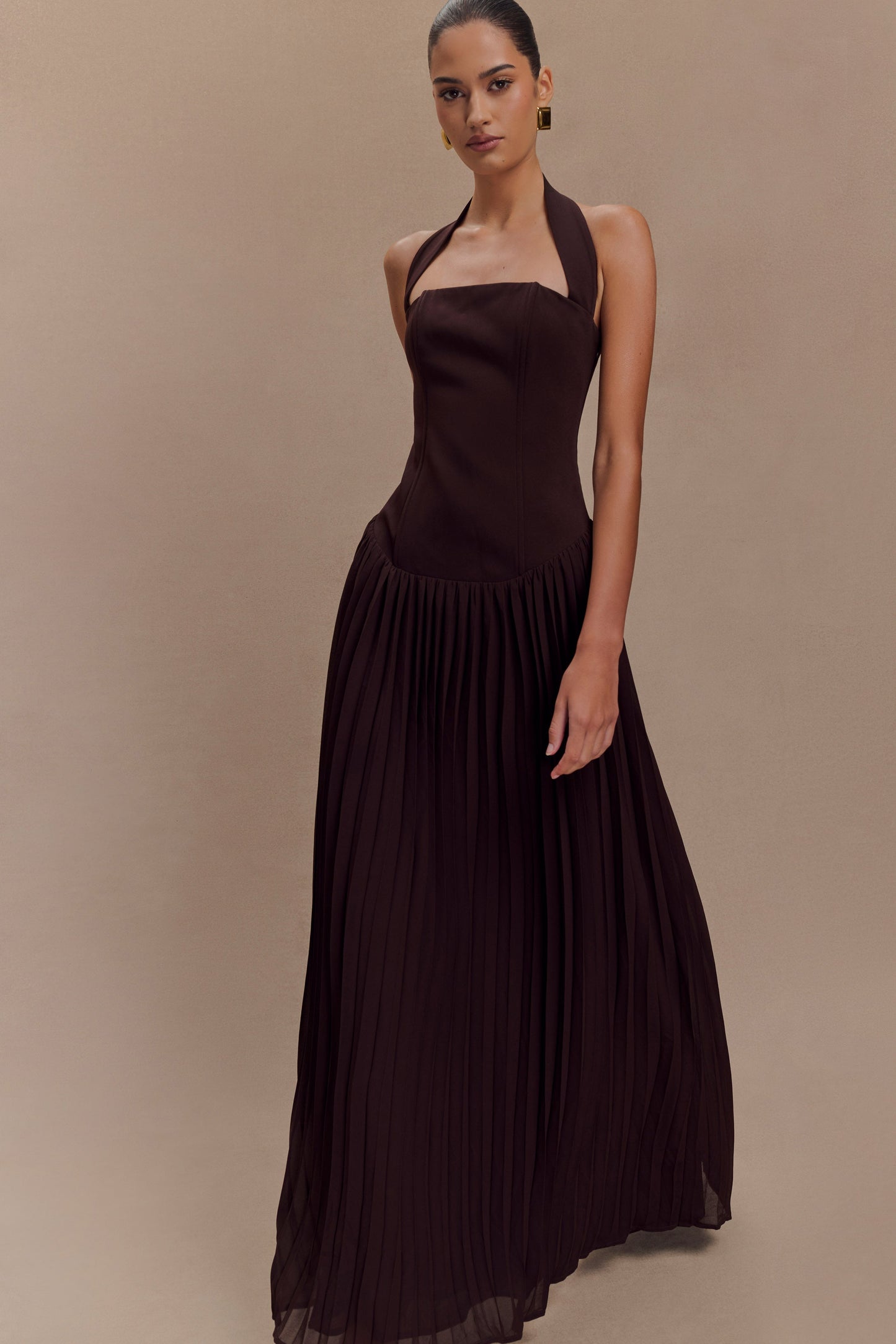 Robe Maxi Stacie à Col Haut et Plis - Cacao