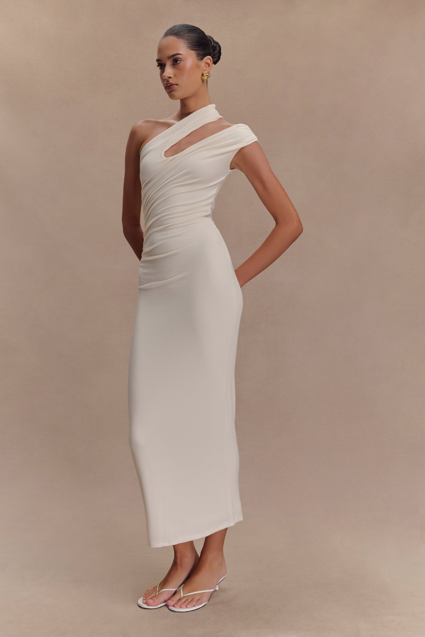 Robe midi en modal à une épaule Anastasia - Ivoire