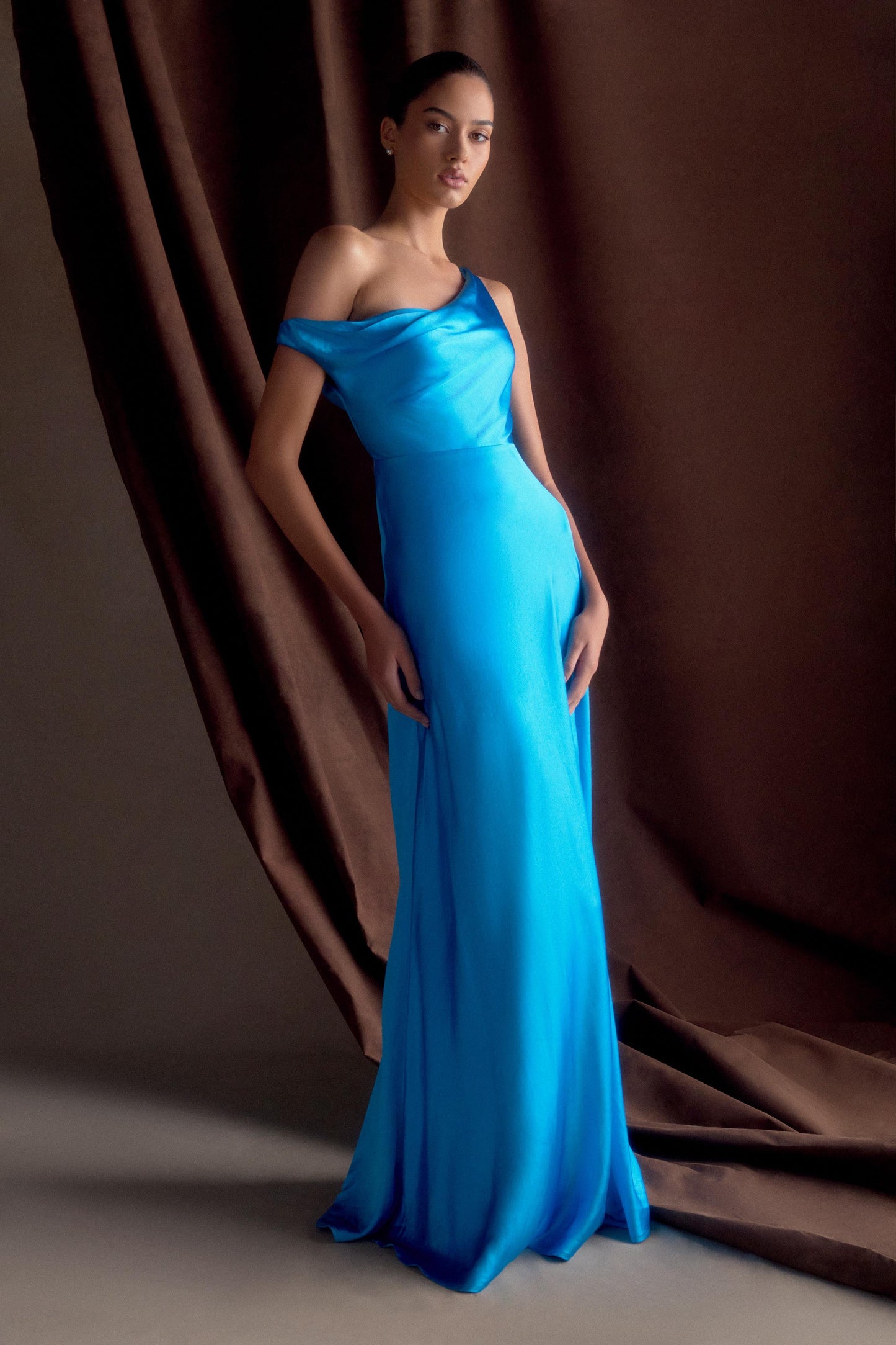 Robe Maxi Jacinta à une épaule - Bleu Cyan