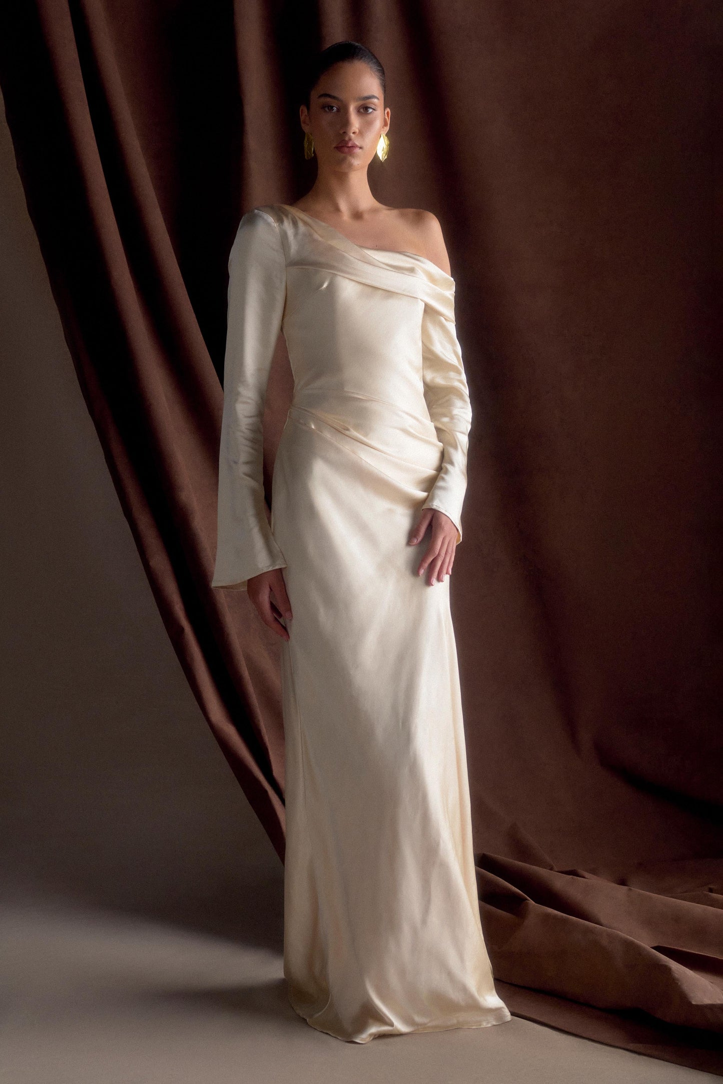 Iris Robe Maxi Satin à Manches Longues - Or Poudré