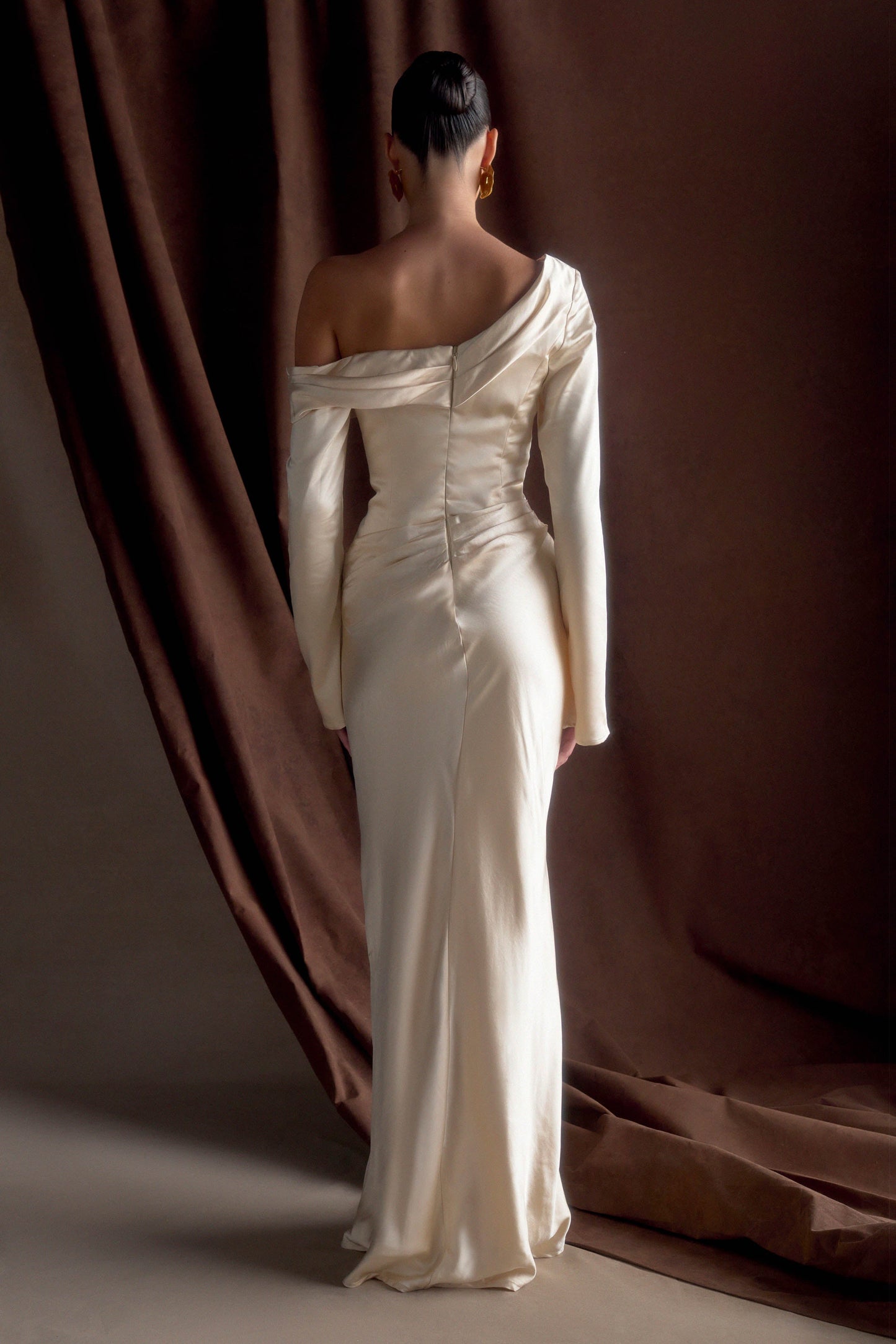 Iris Robe Maxi Satin à Manches Longues - Or Poudré