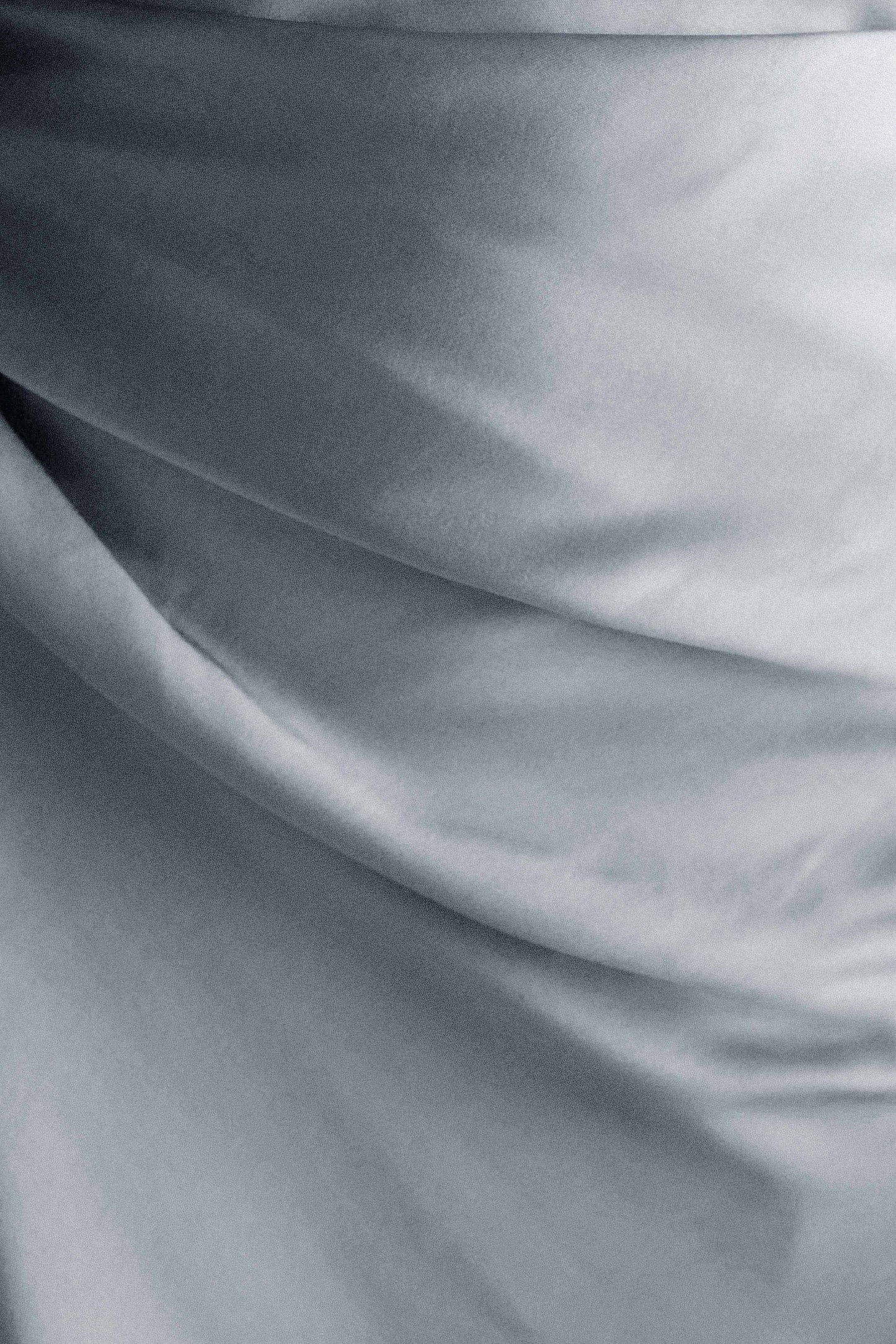 Iris Robe Maxi Satin à Manches Longues - Bleu Glacé