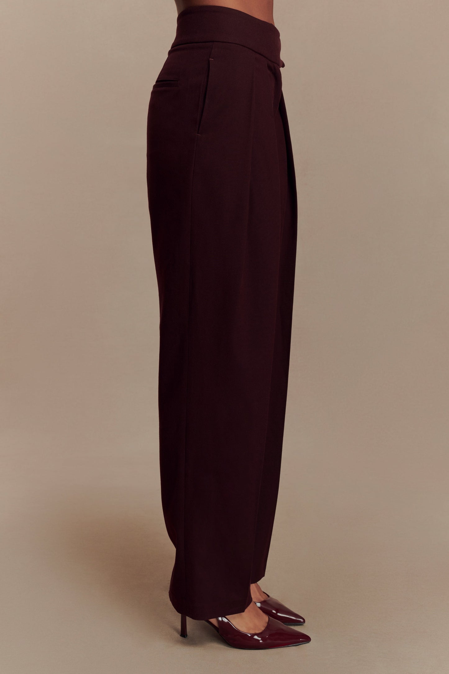 Pantalon à taille haute et plis Penelope - Brun-rouge