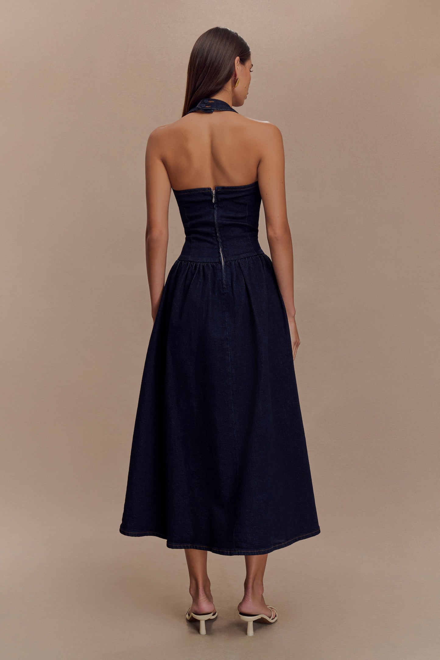 Caroline Robe Midi en Jean à Décolleté Halter - Bleu Indigo