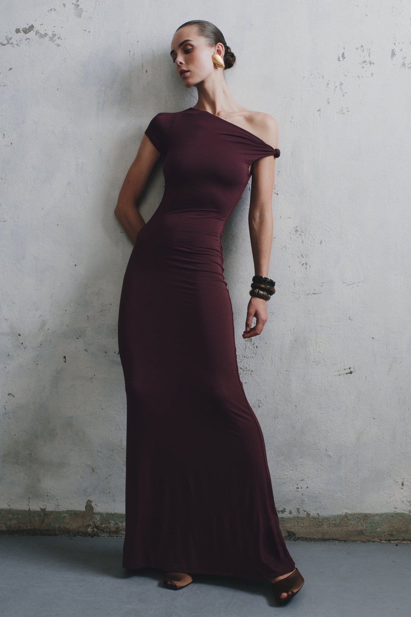Robe Maxi Tamsin en Modal à Manches Courtes - Brun-Rouge