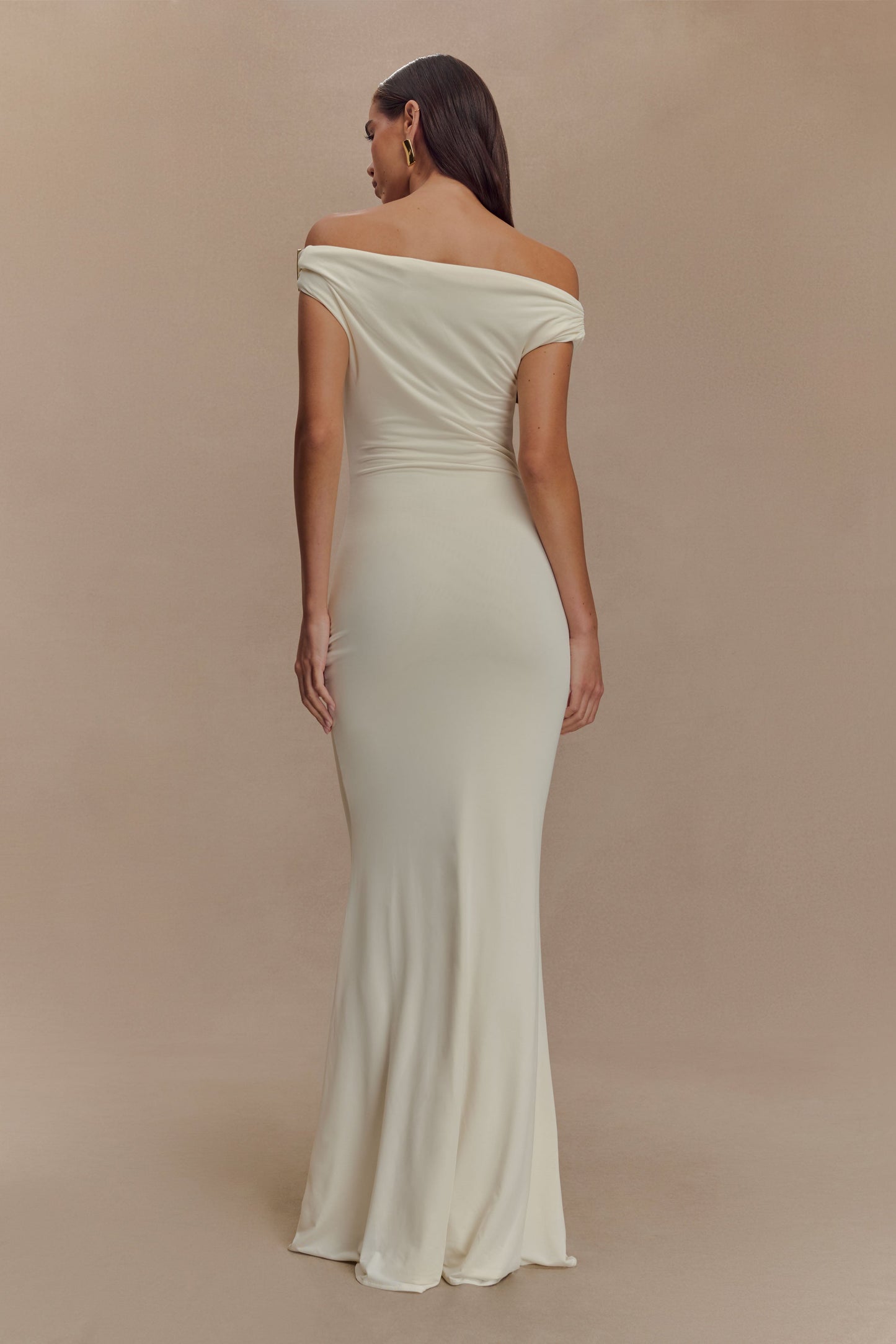 Robe Maxi Kinsley Slinky avec accessoires - Ivoire