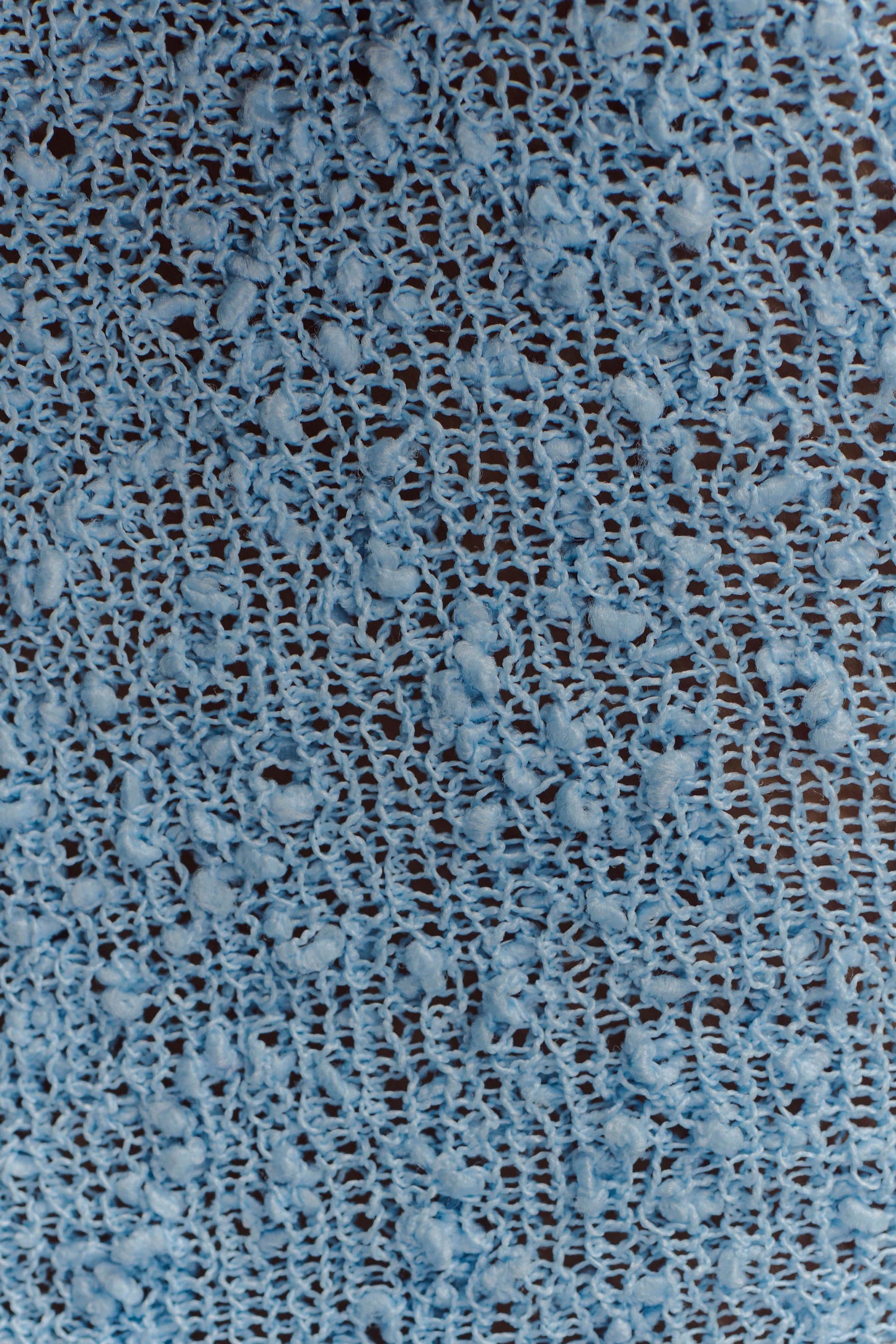 Top en tricot bouclé à épaules dénudées Chloe - Bleu clair
