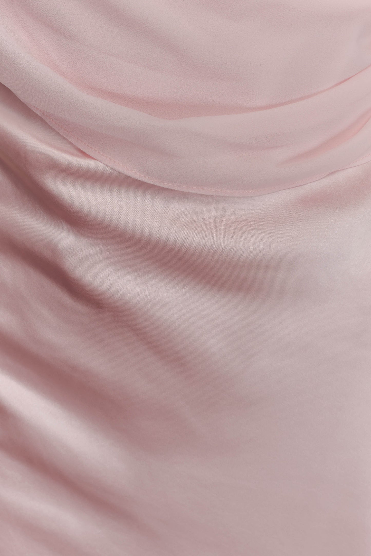 Robe Maxi Carah en Satin et Chiffon - Rose Pâle