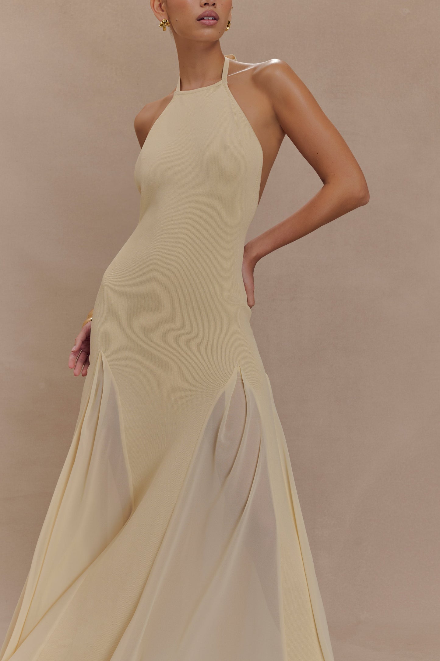 Robe Maxi Soleil en Tricot et Maille avec Décolleté Halter - Crème