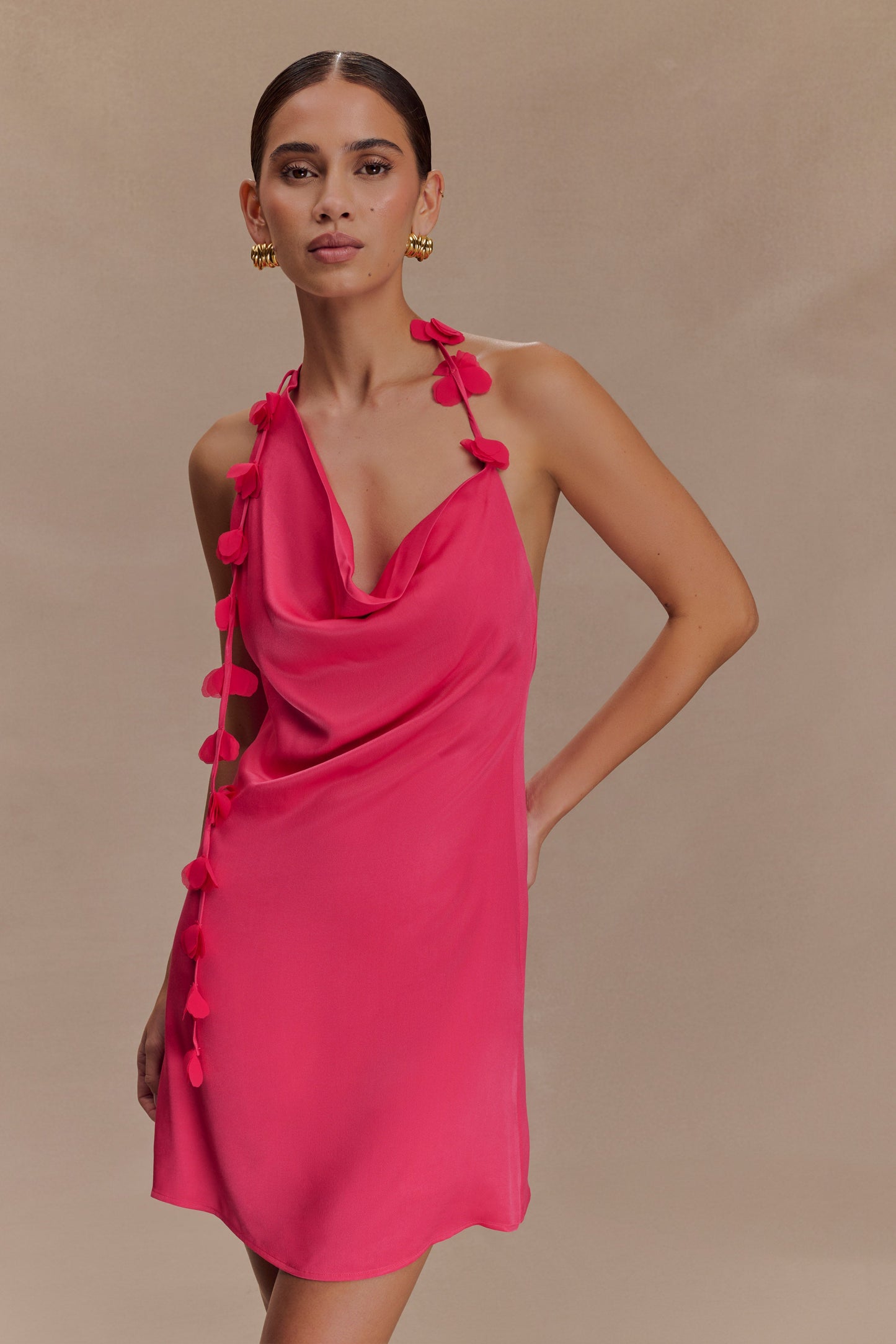 Mini-robe en satin à motifs floraux Gwenda - Dragonfruit