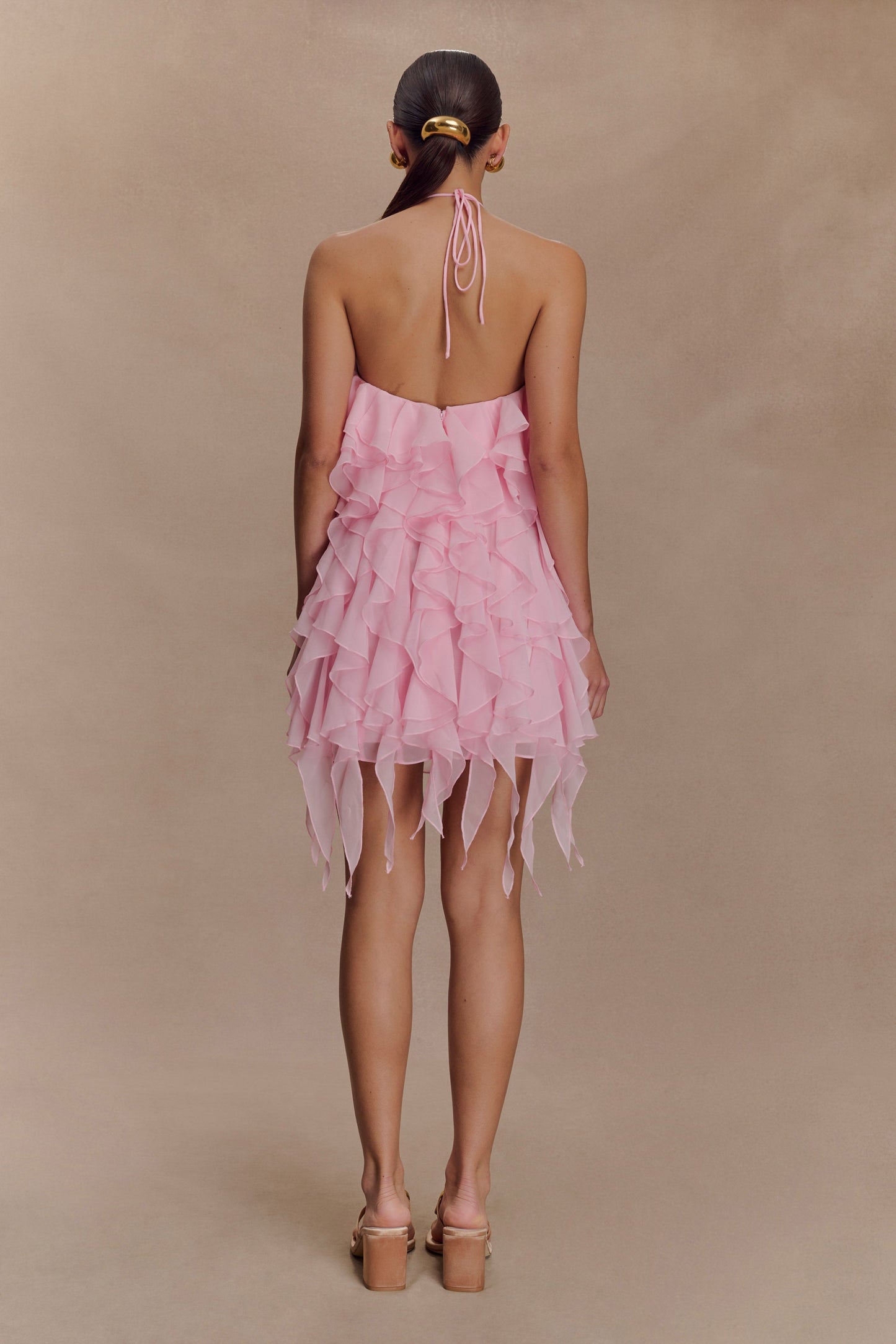 Mini-robe halter à volants Marigold - Rose Poudré