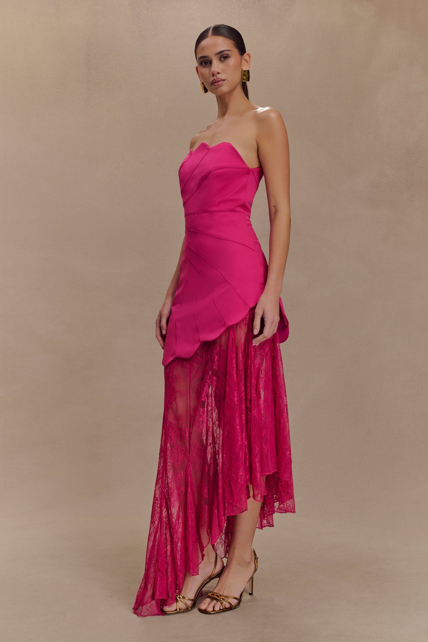 Robe Maxi en Satin et Dentelle Aleena - Dragonfruit