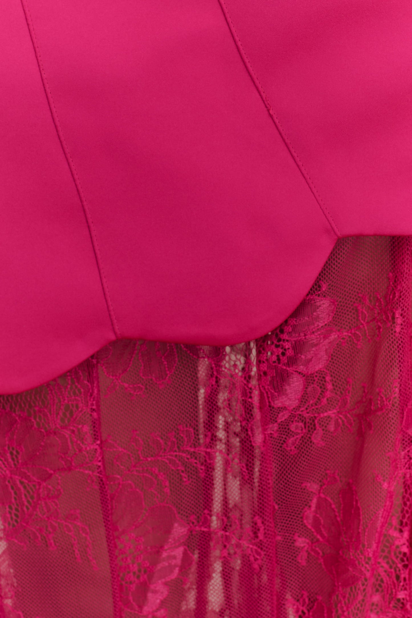 Robe Maxi en Satin et Dentelle Aleena - Dragonfruit
