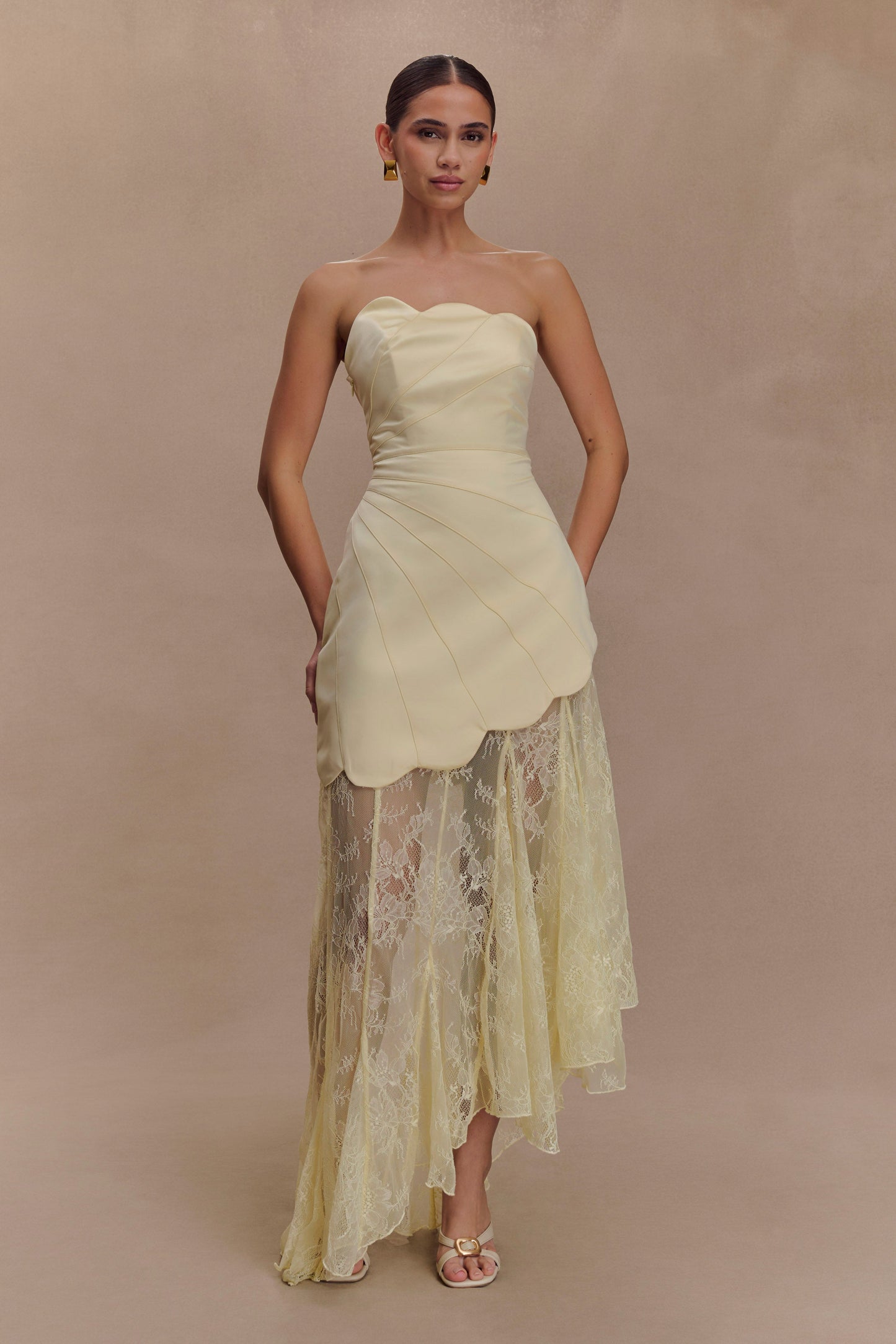 Robe Maxi en Satin et Dentelle Aleena - Citron