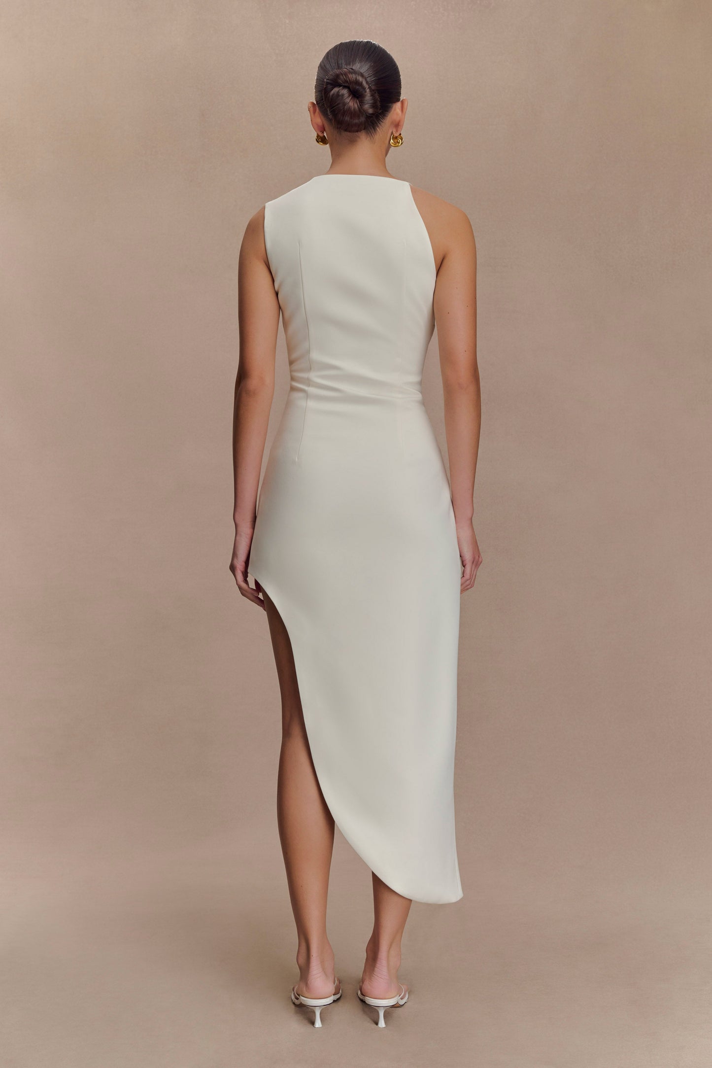 Robe midi brodée Virginia en tailleur - Blanc