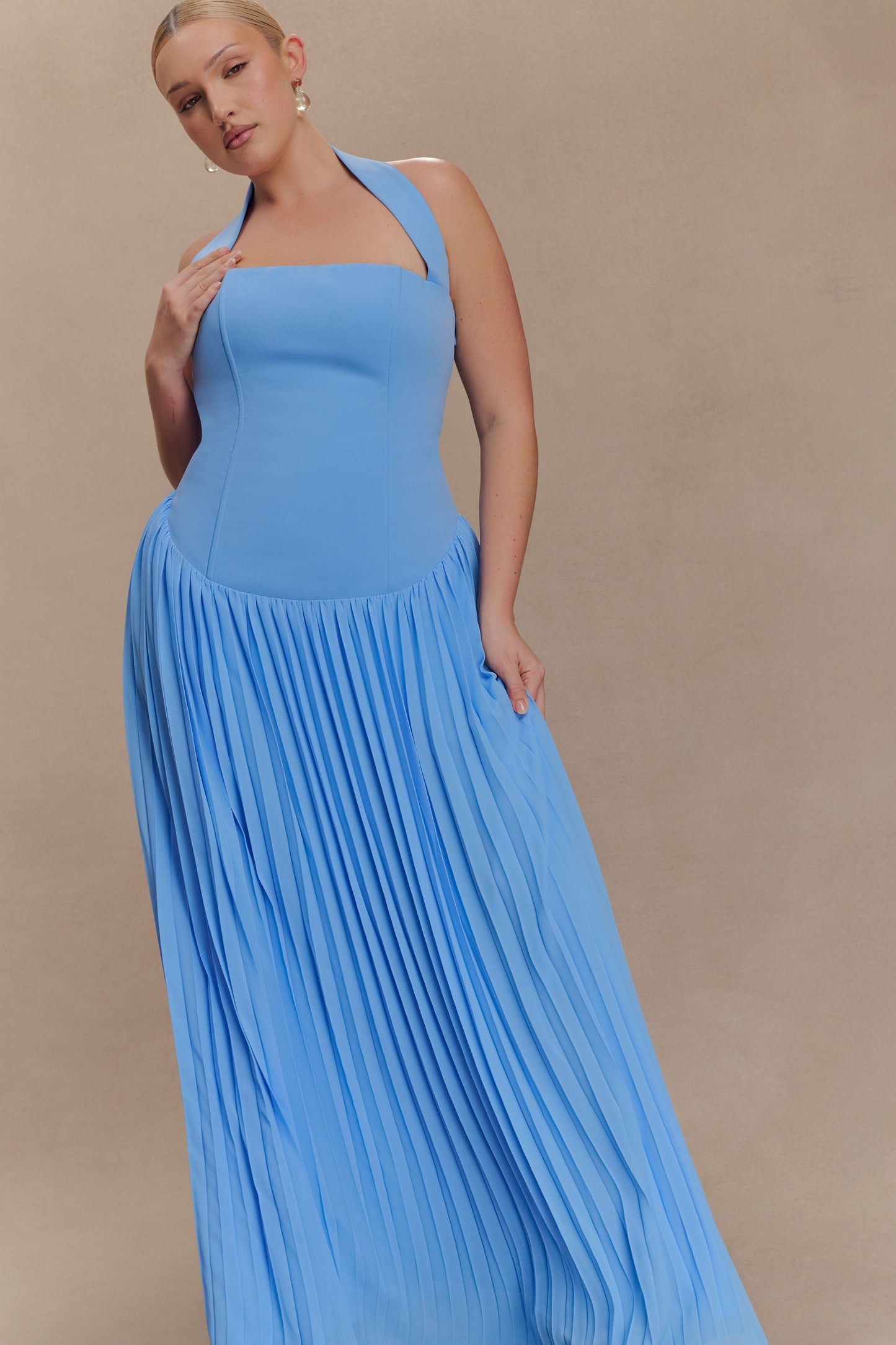 Robe Maxi Stacie à Plis et Emmanchures Croisées - Bleu Clair