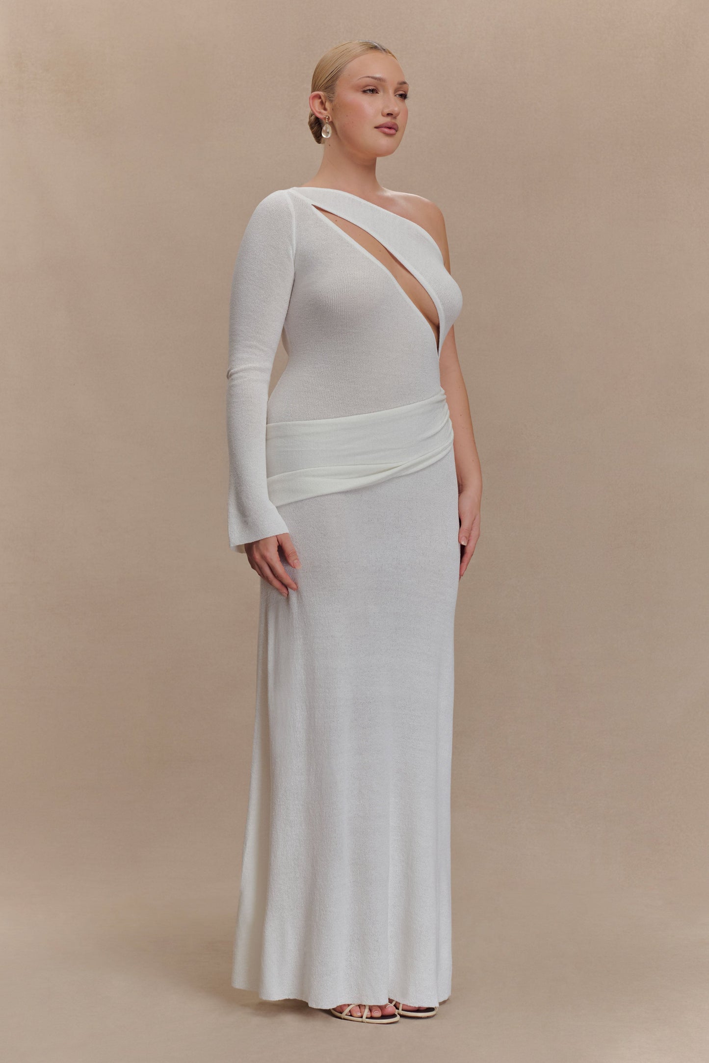Robe Maxi Tricotée à Une Épaule Alexius - Ivoire