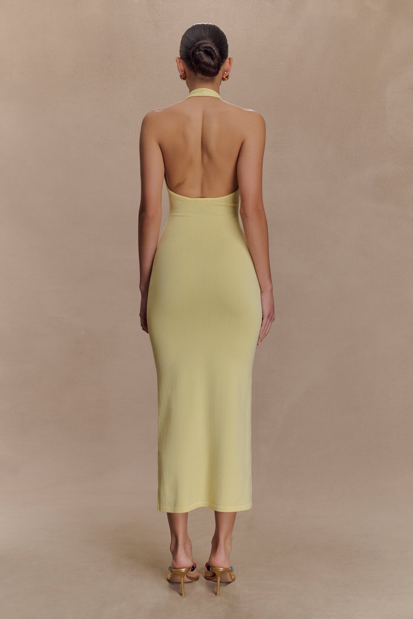 Robe mi-longue en tricot à col halter Ovina - Citron