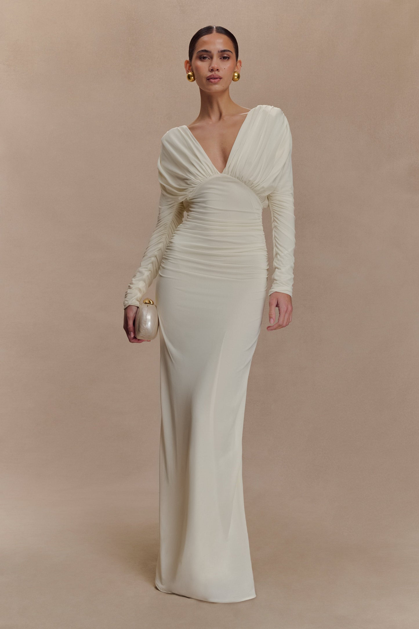 Robe longue maxi à manches longues et décolleté plongeant Hayden - Ivoire