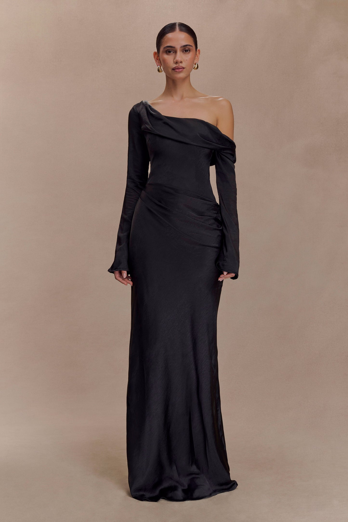 Robe Maxi Satin Iris à Manches Longues - Noire