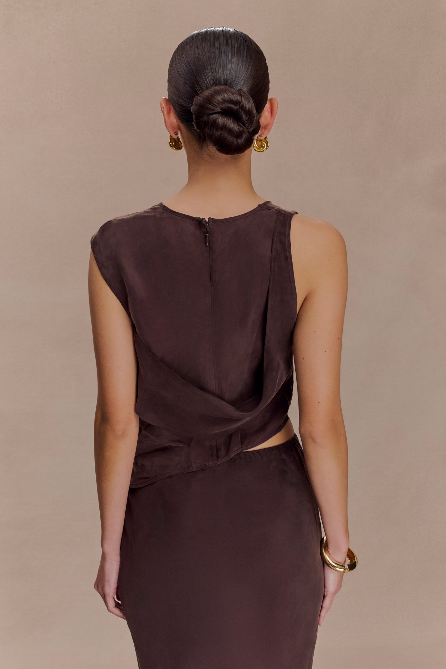 Top asymétrique Violeta - Chocolat noir