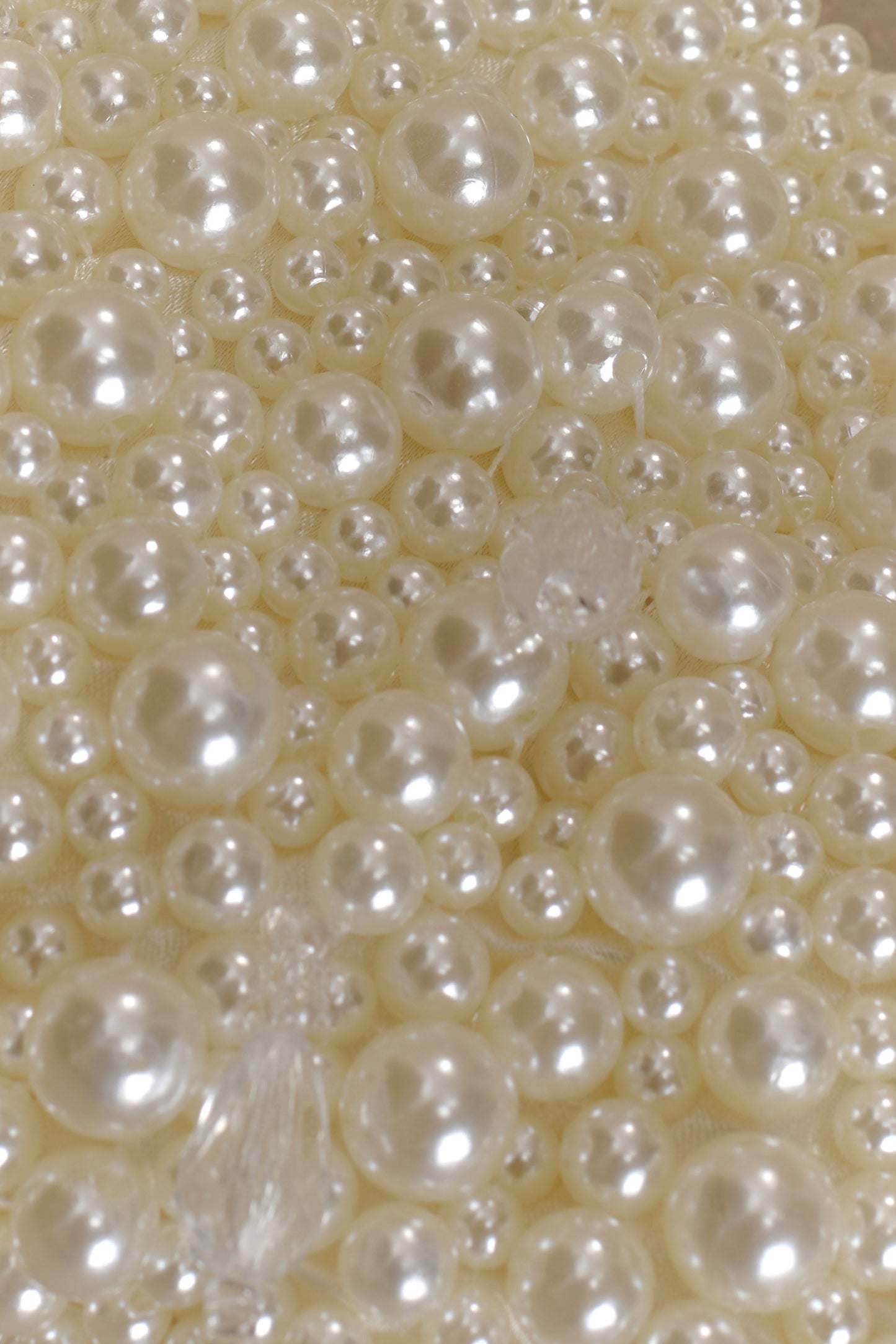 Sac à main en perles de verre en forme de goutte d'eau Amara - Blanc