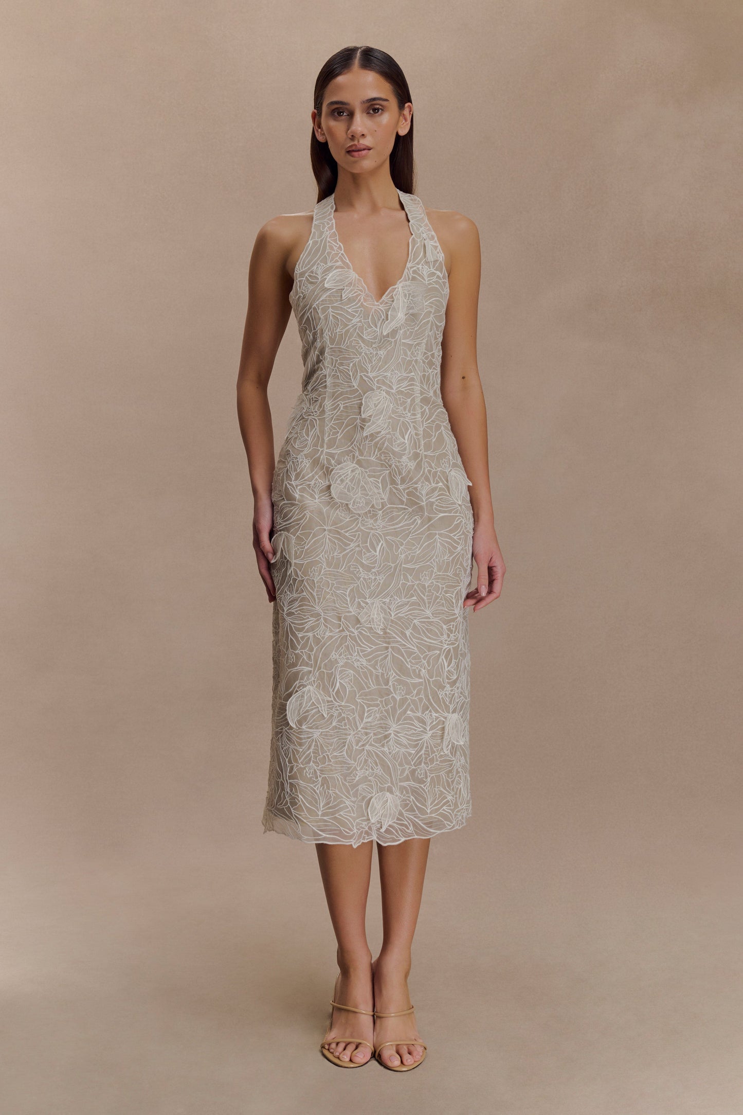 Robe midi en dentelle de soie à porter en bandoulière - Ivoire