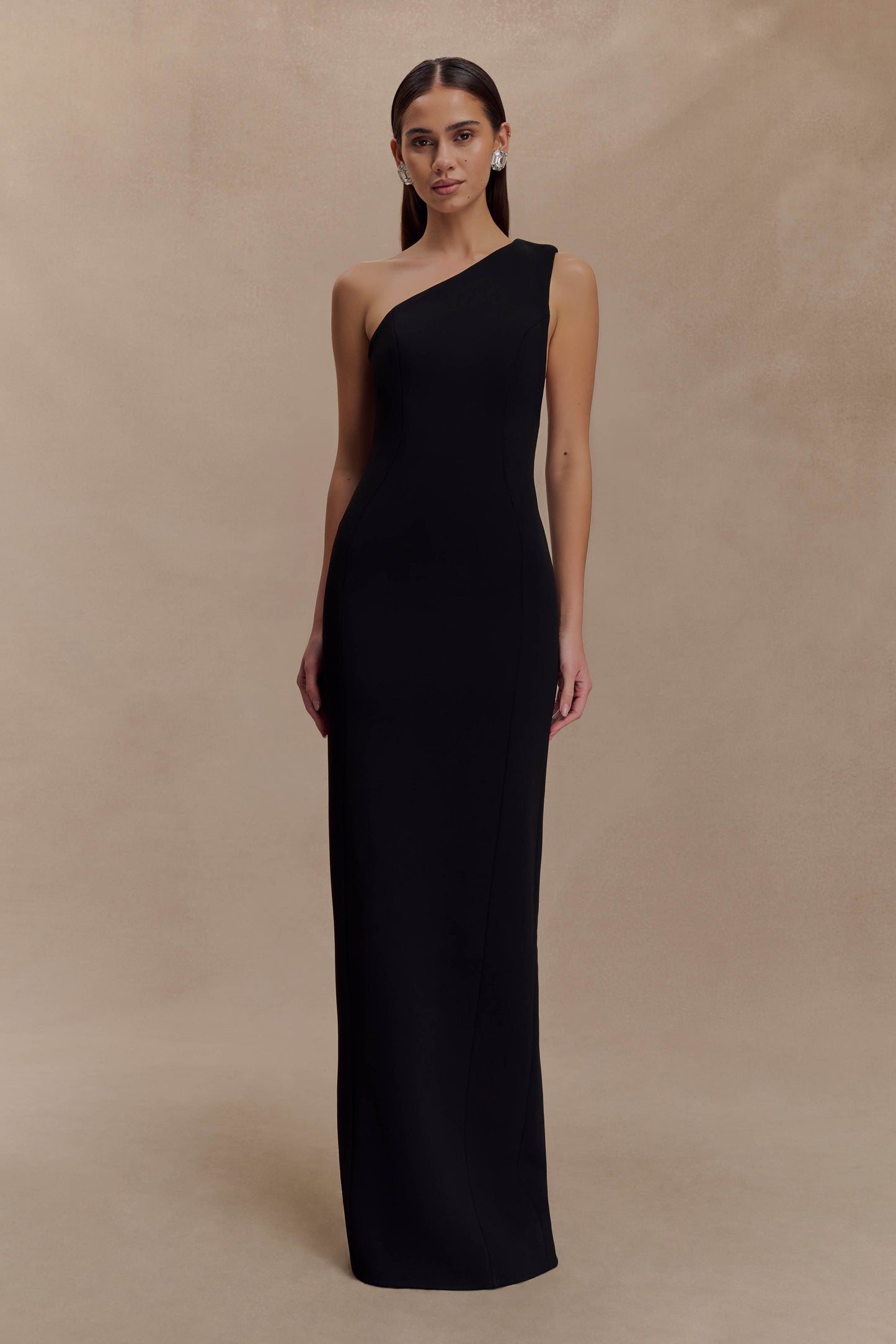 Robe Maxi Milena en Crêpe avec une Seule Épaule - Noire