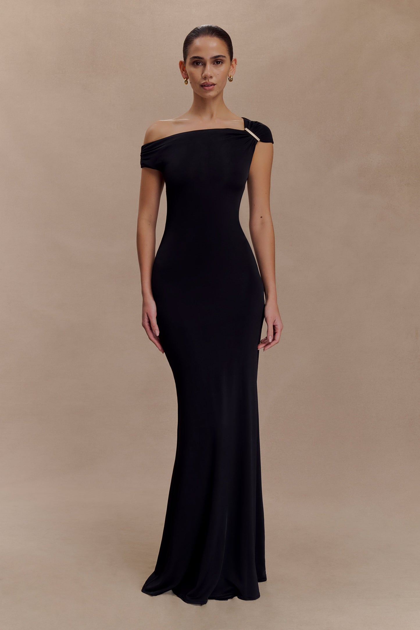 Robe Maxi Kinsley Slinky avec accessoires - Noir
