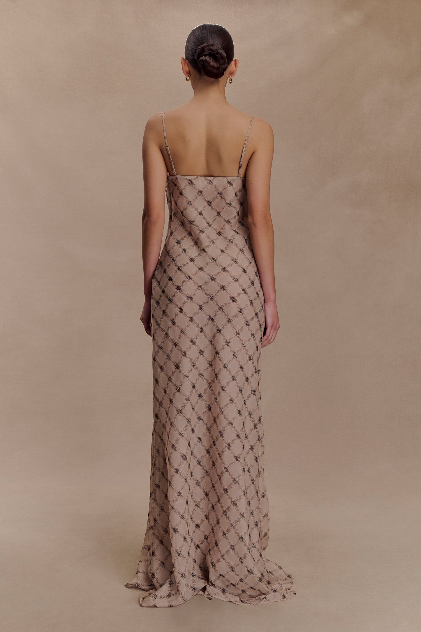 Robe Maxi en Chiffon Silvana - Motif Serpent Marron Foncé