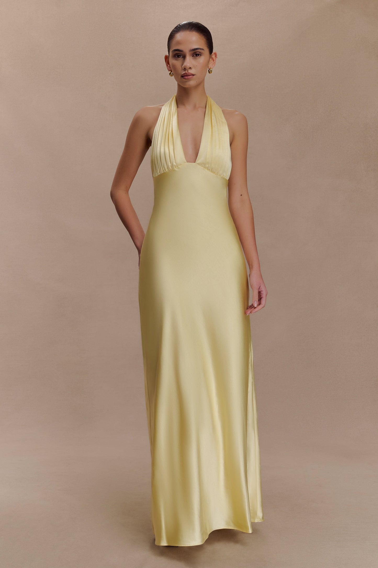 Alice Robe Maxi en Satin avec Décolleté Halter - Citron