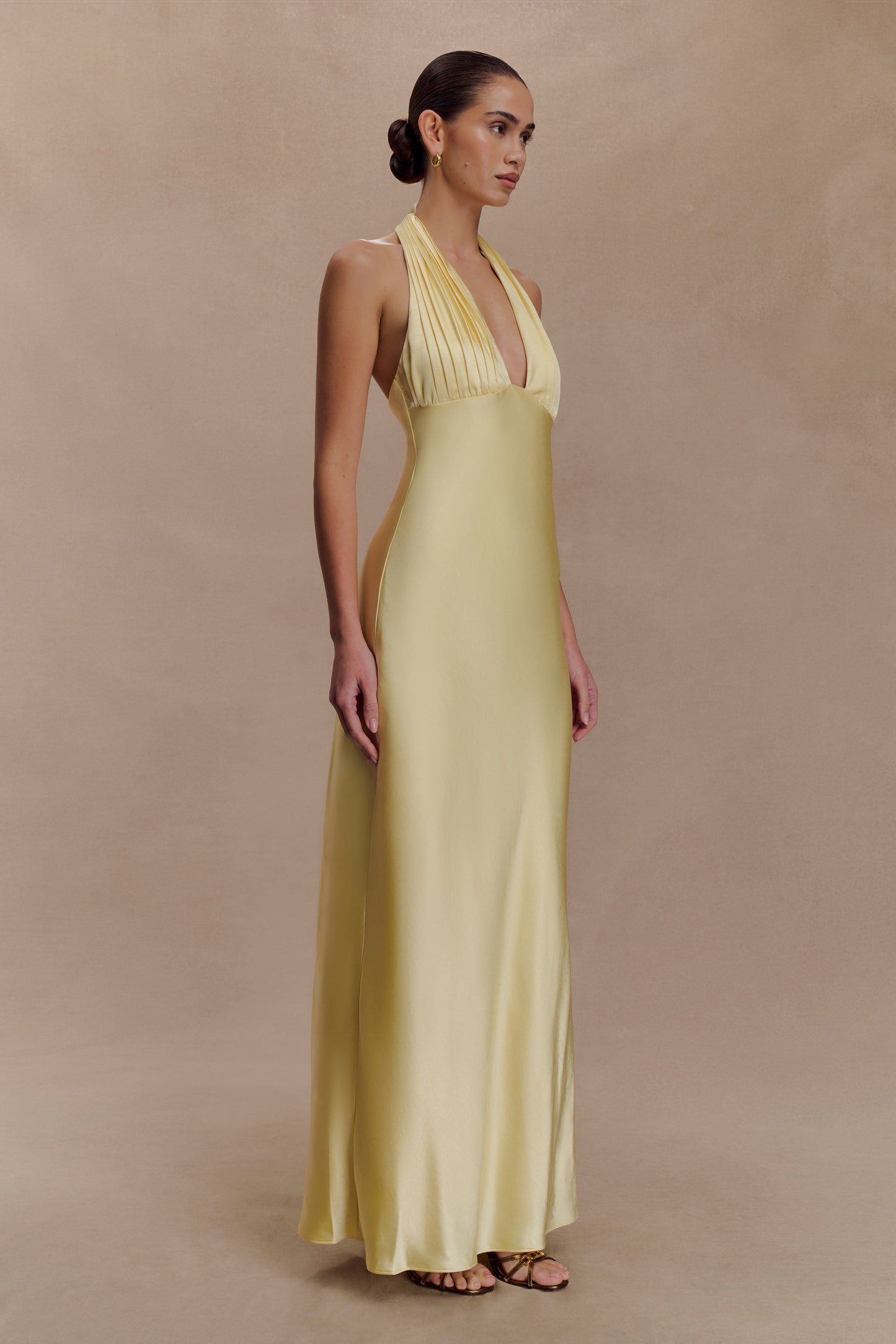 Alice Robe Maxi en Satin avec Décolleté Halter - Citron