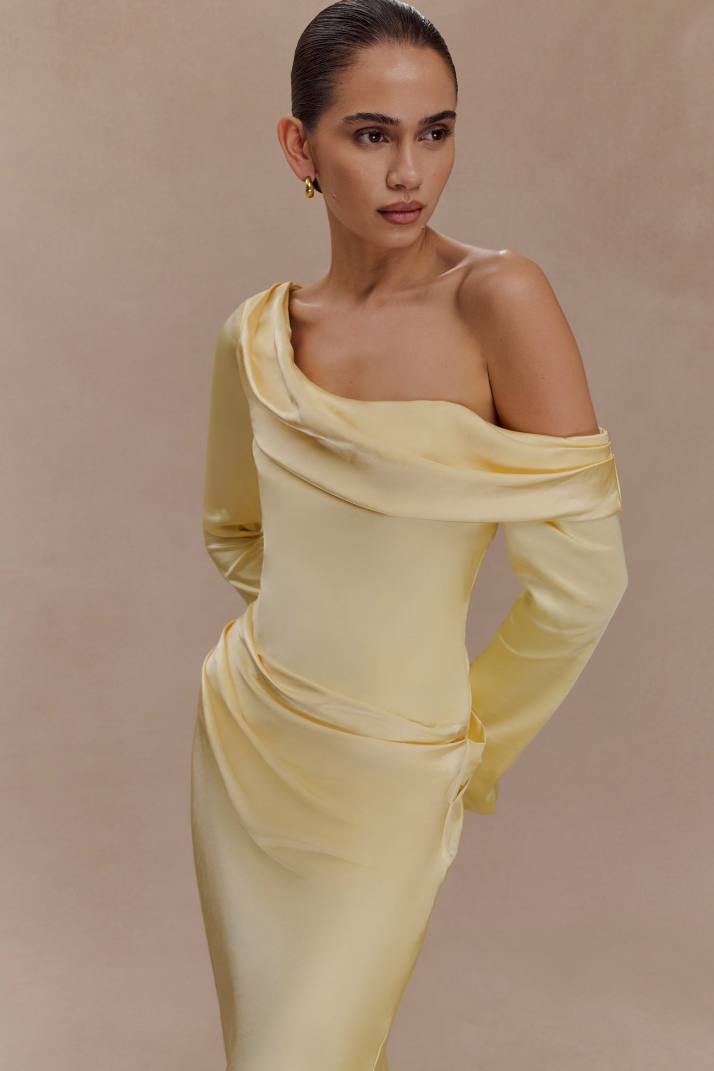 Iris Robe Maxi Satin à Manches Longues - Citron
