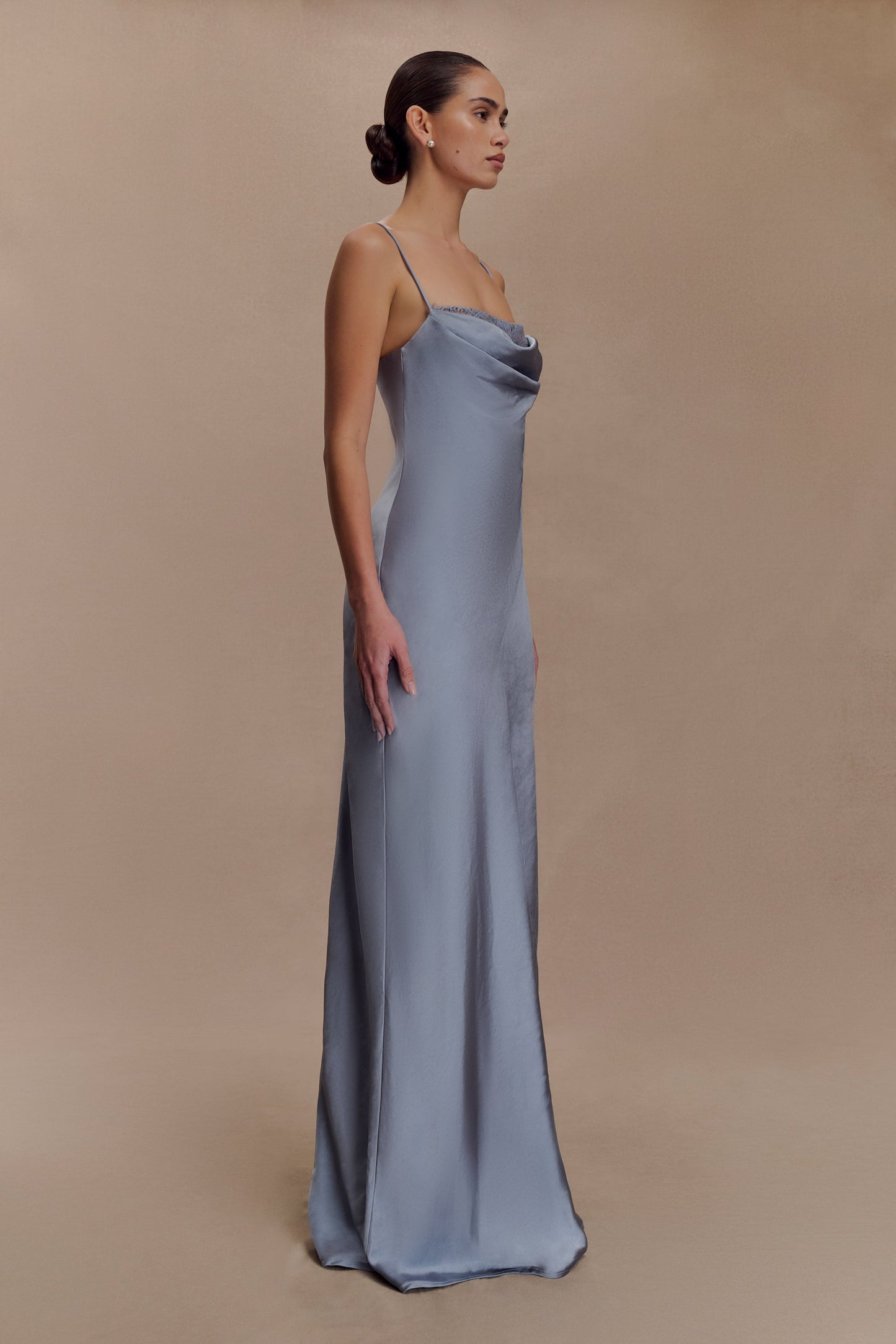 Robe Maxi en Dentelle et Satin Isadora - Bleu Glacé
