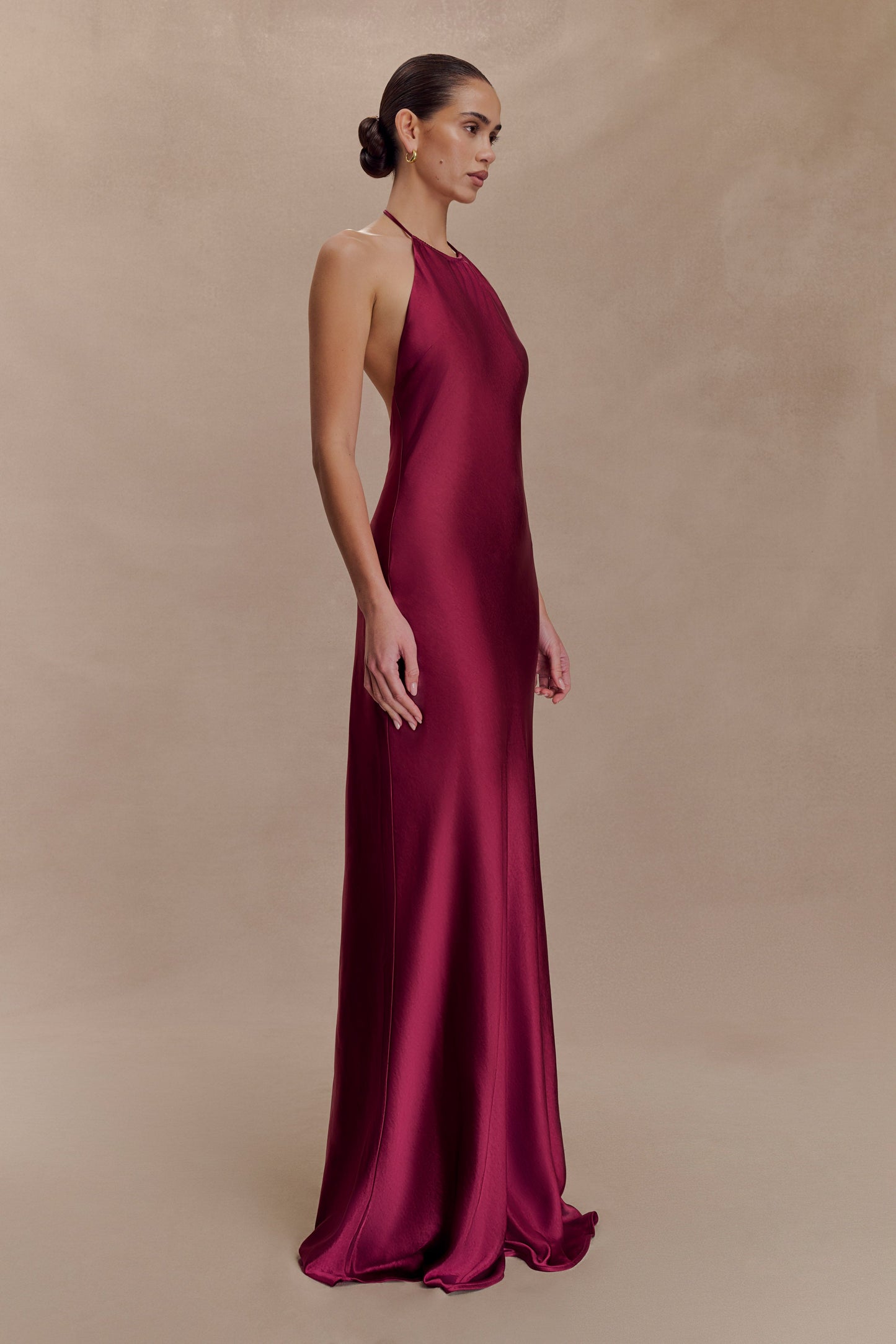 Bella Robe Maxi Halter en Satin - Brun-Rouge