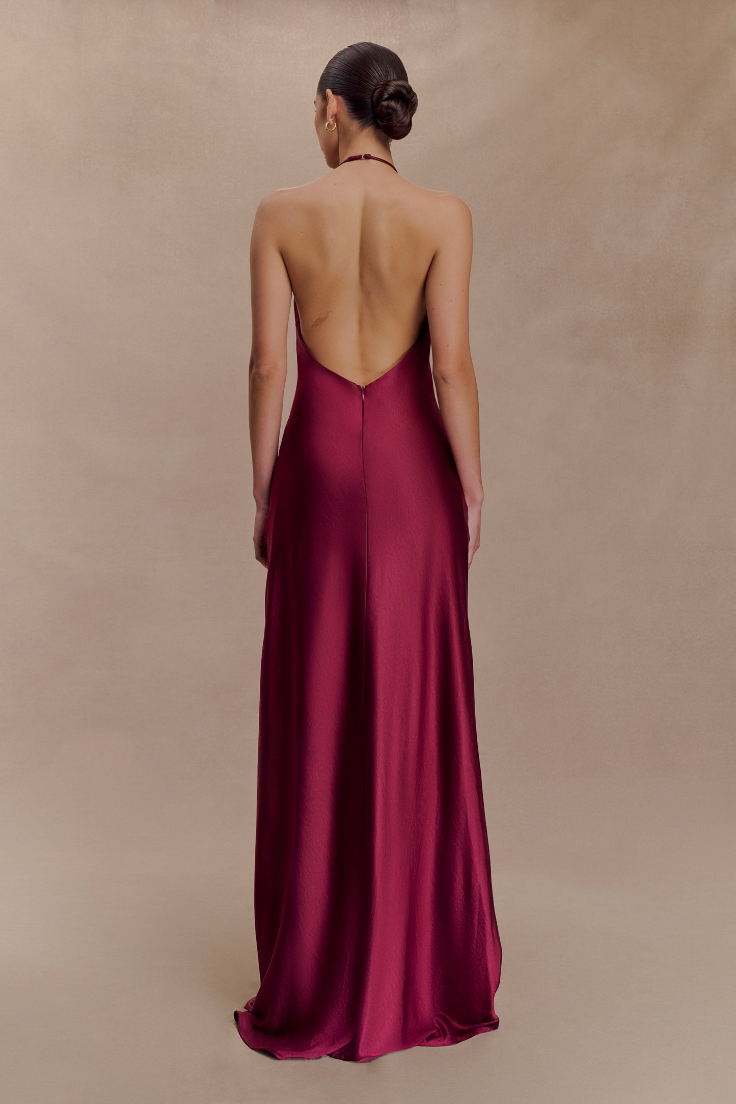 Bella Robe Maxi Halter en Satin - Brun-Rouge