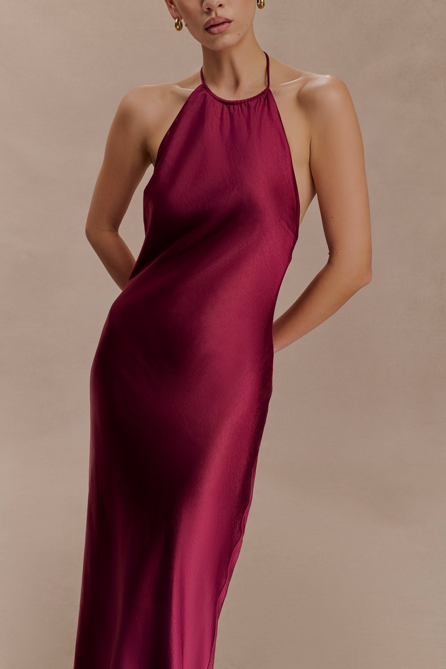 Bella Robe Maxi Halter en Satin - Brun-Rouge