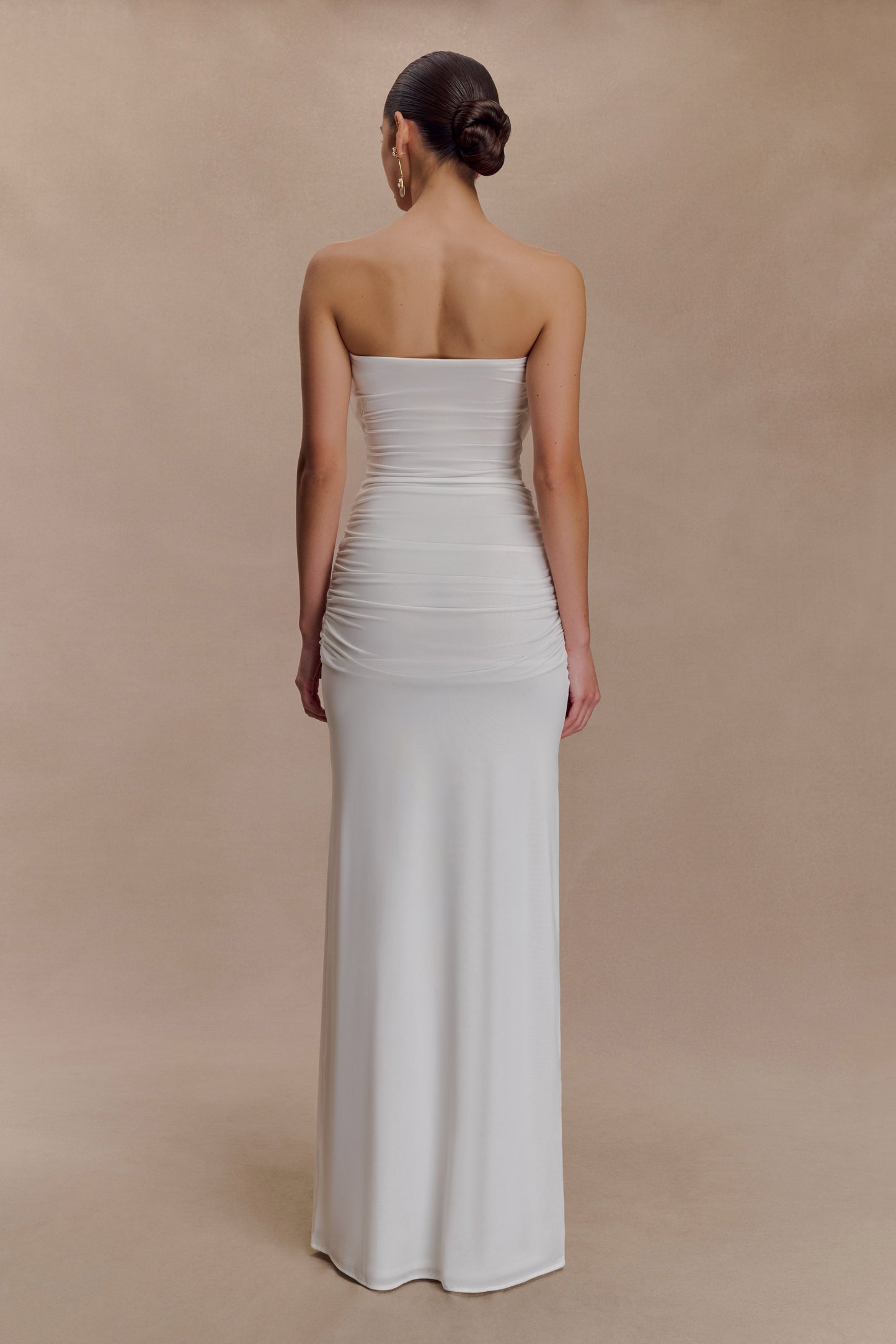 Robe Maxi Mirren sans bretelles et fluide - Blanche