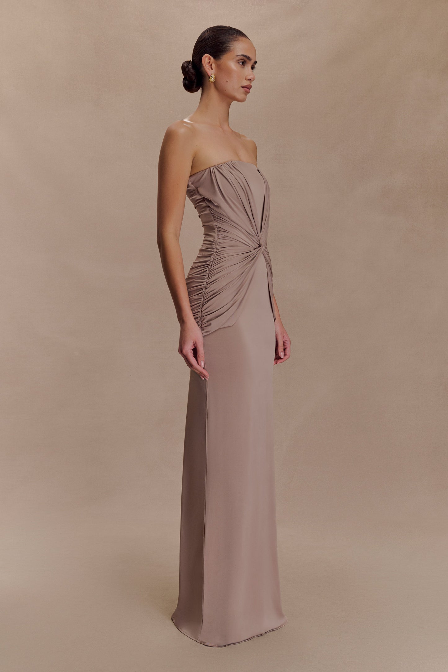 Robe Maxi Mirren sans bretelles et fluide - Bronze
