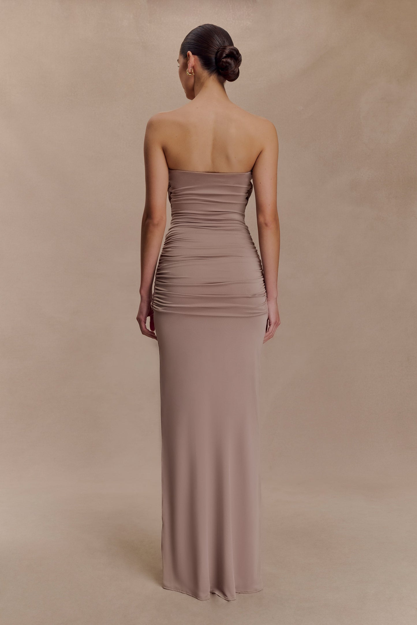 Robe Maxi Mirren sans bretelles et fluide - Bronze