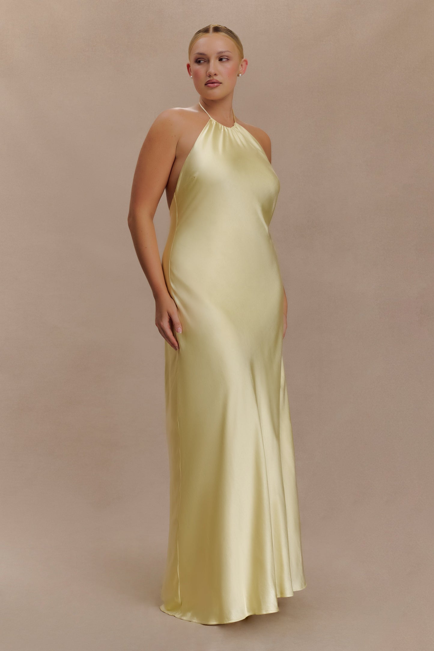 Robe longue satinée à col montant Bella - Citron