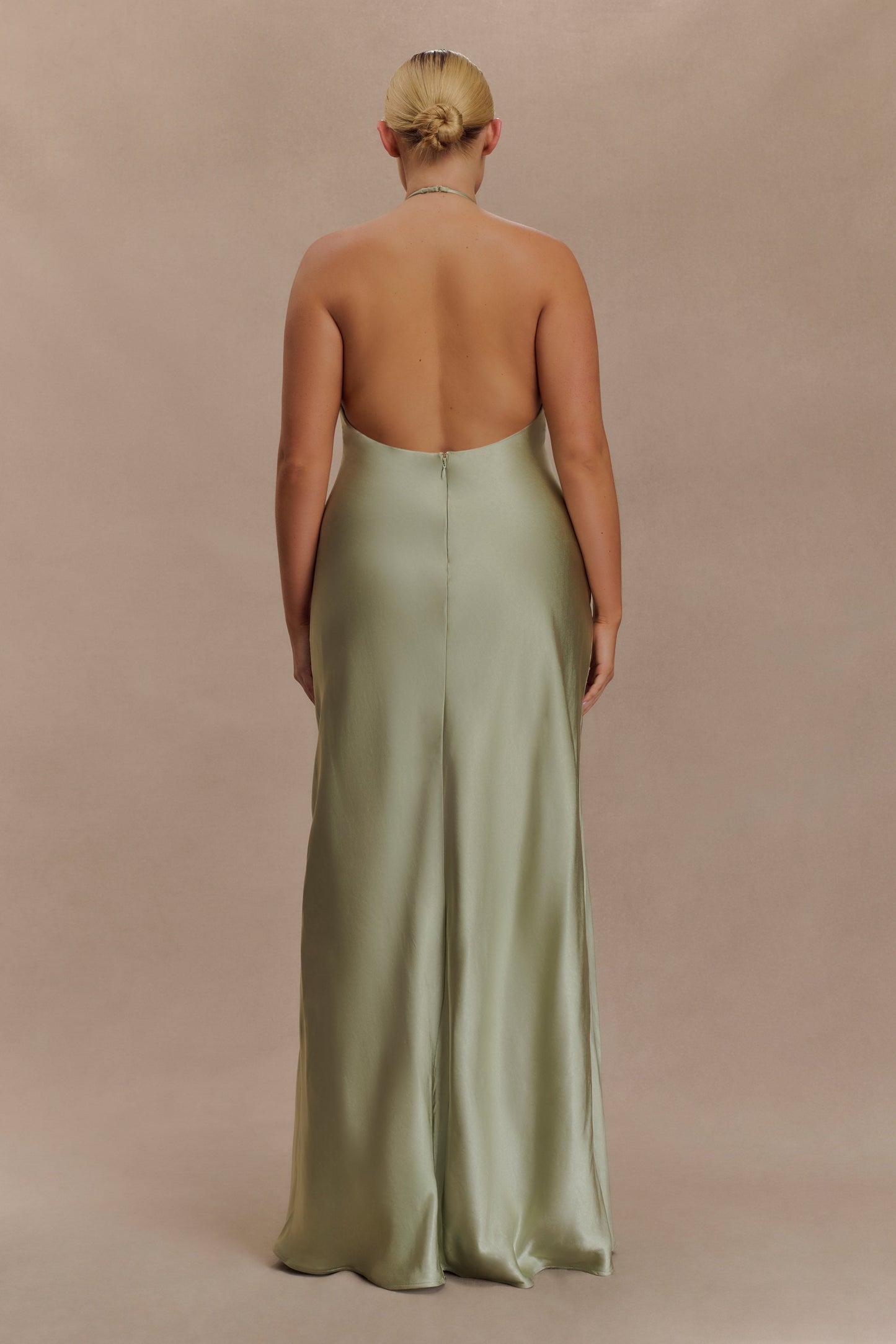 Robe Maxi Bella en Satin avec Décolleté en V - SAGE