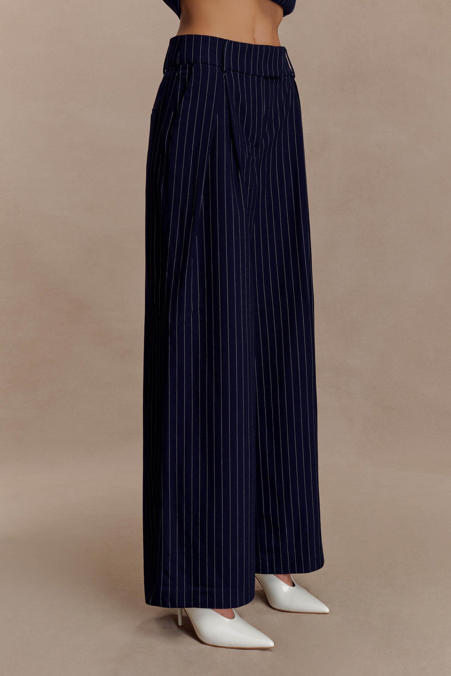 Pantalon large à plis Jacqueline - Rayures bleu marine