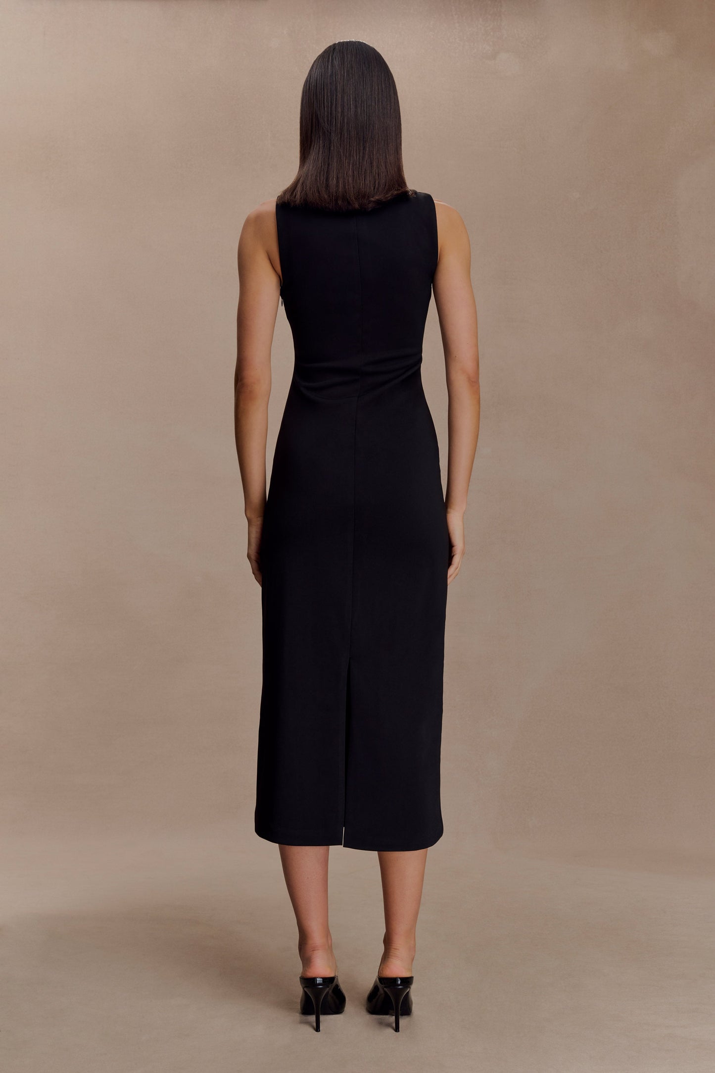 Robe midi en crêpe sans manches Norah - Noir