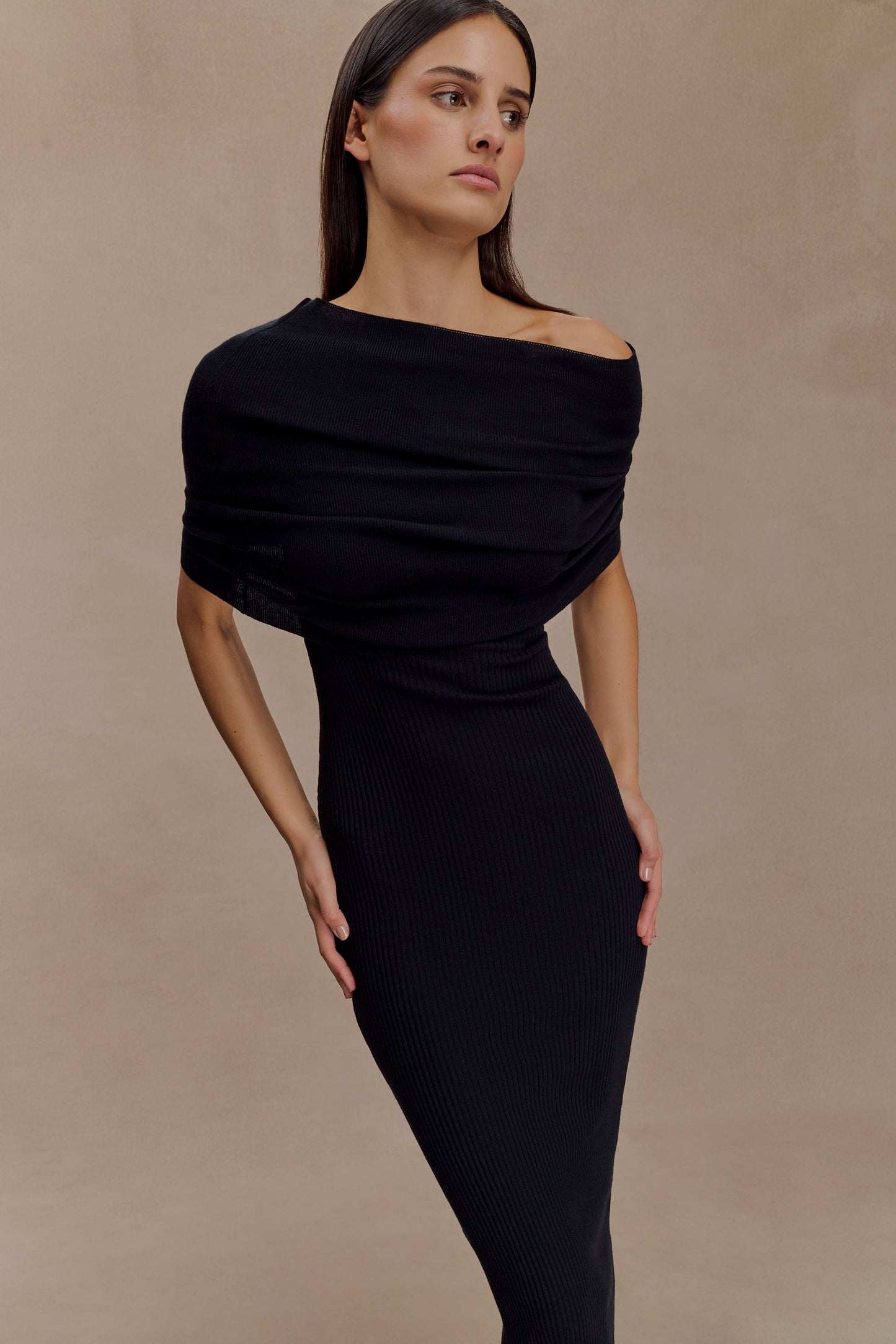 Zandie Robe mi-longue en tricot mélangé cachemire - Noir