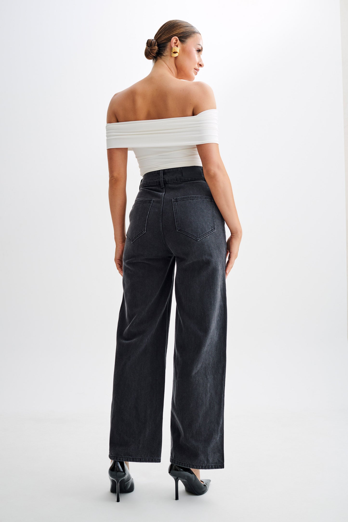 Meena Haut à épaules dénudées en nylon recyclé - Blanc