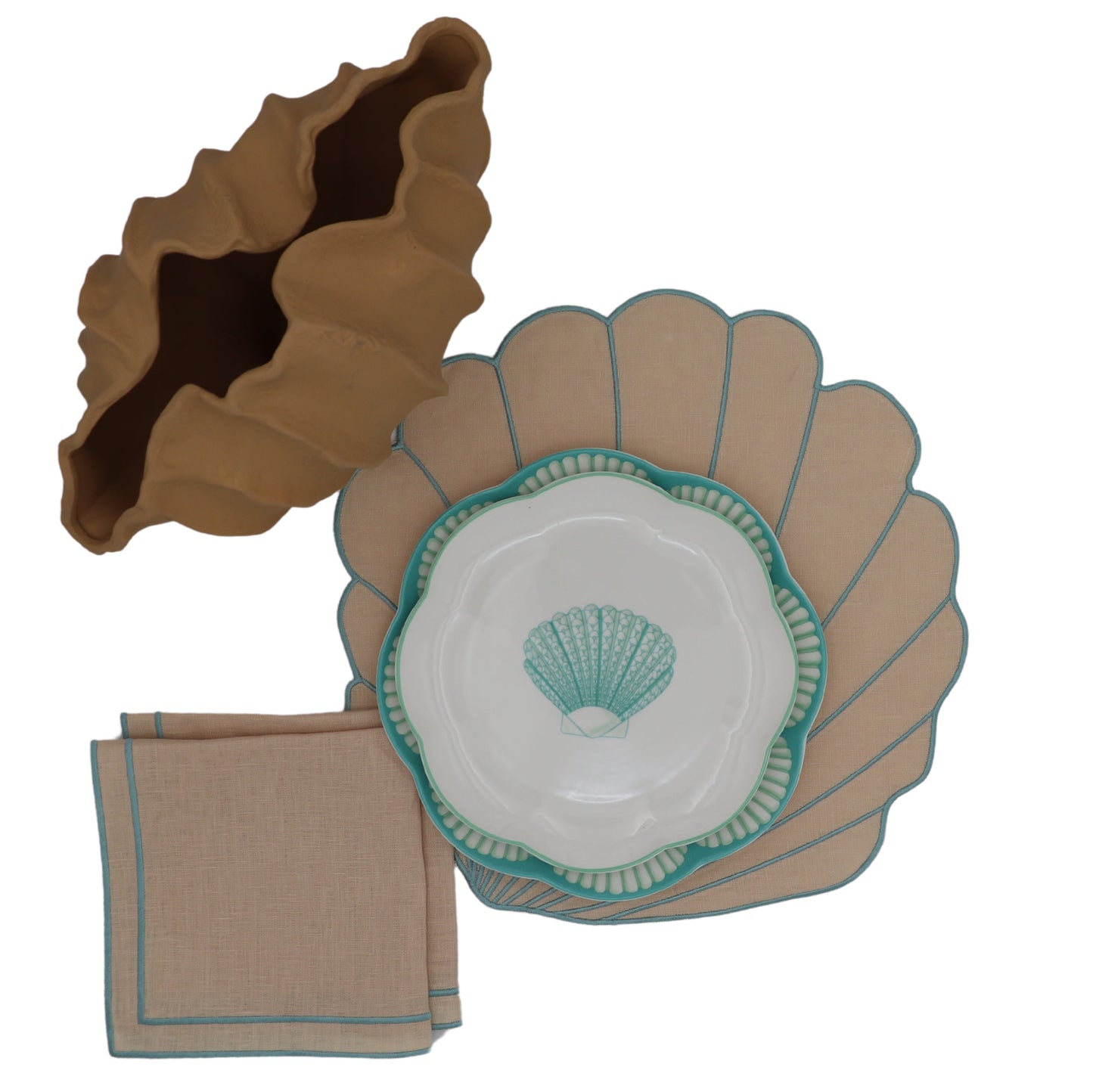 Assiette à entrée en céramique Balearic Blu blanche avec motif coquille Saint-Jacques verte et bord peint à la main (lot de 4)